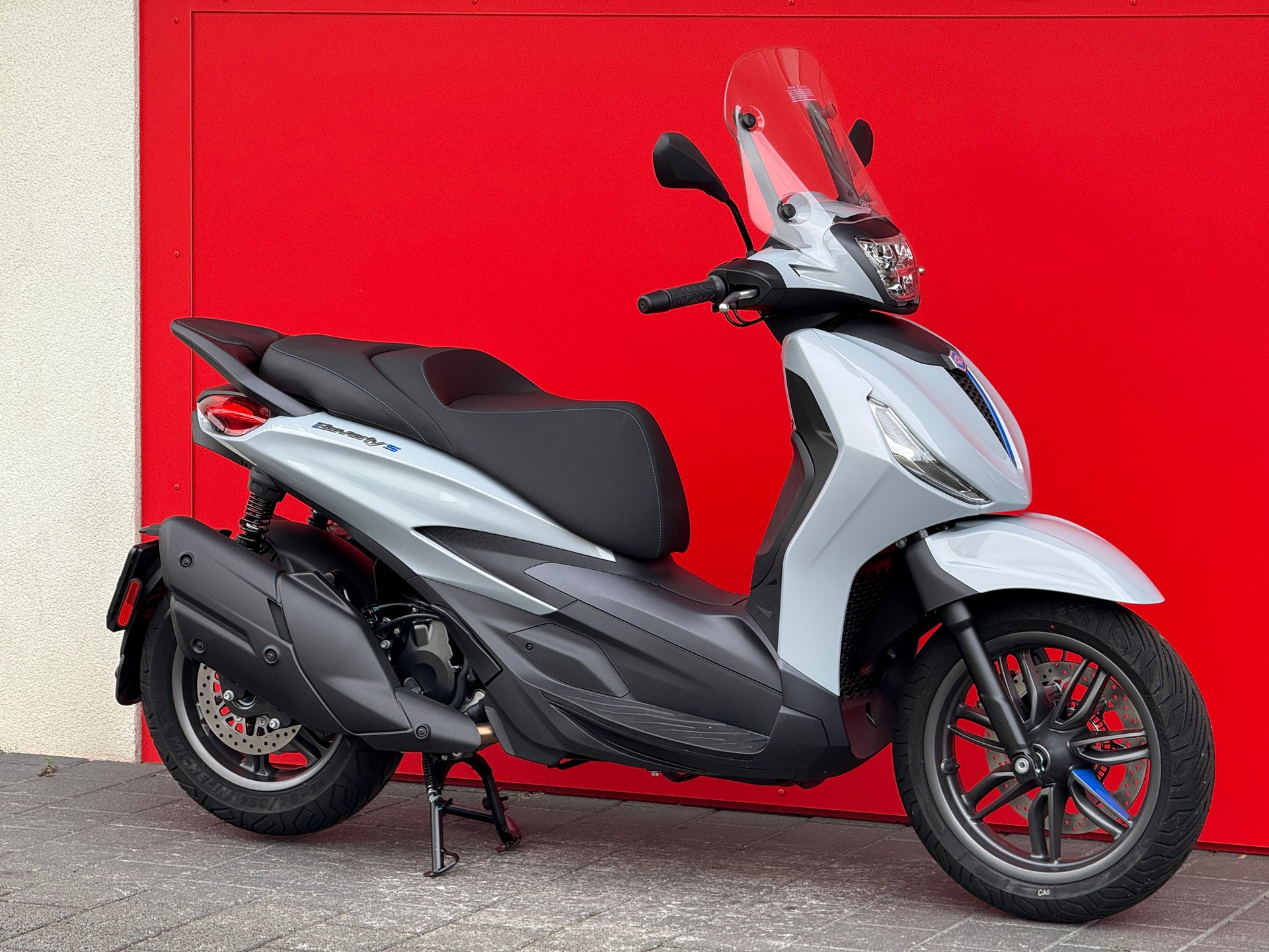PIAGGIO Beverly 400 Sport E5+-image-7