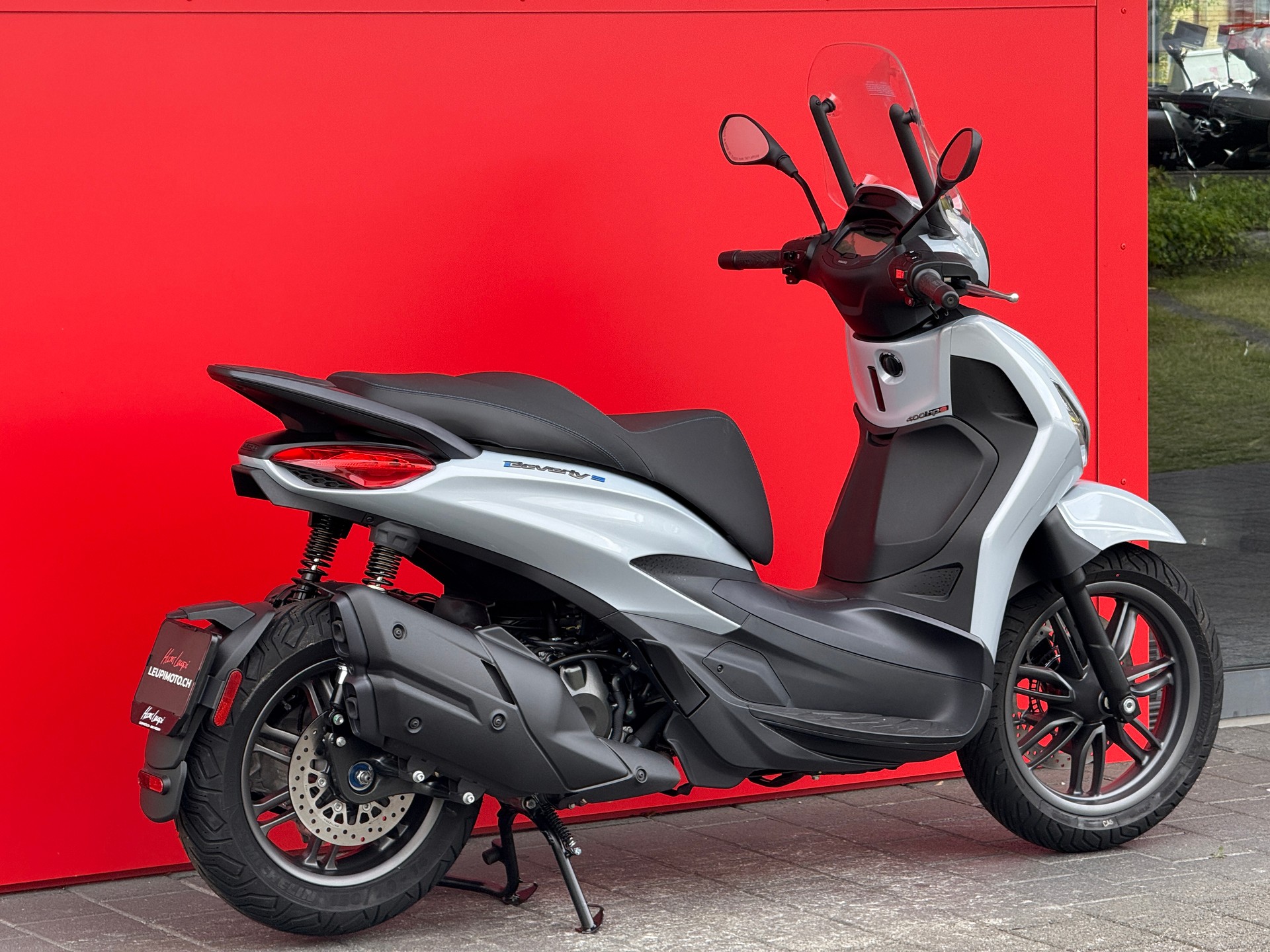 PIAGGIO Beverly 400 Sport E5+-image-10