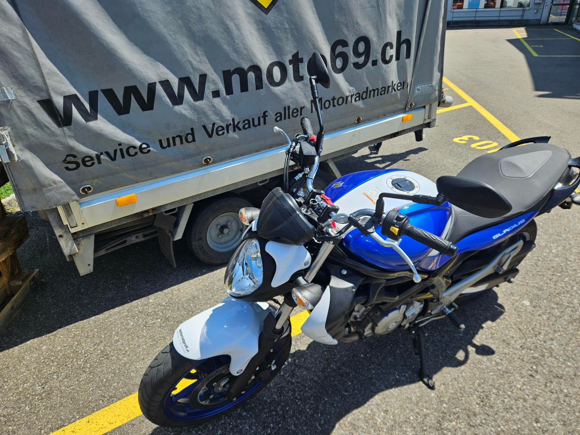 SUZUKI SFV 650 Gladius ABS-image-2