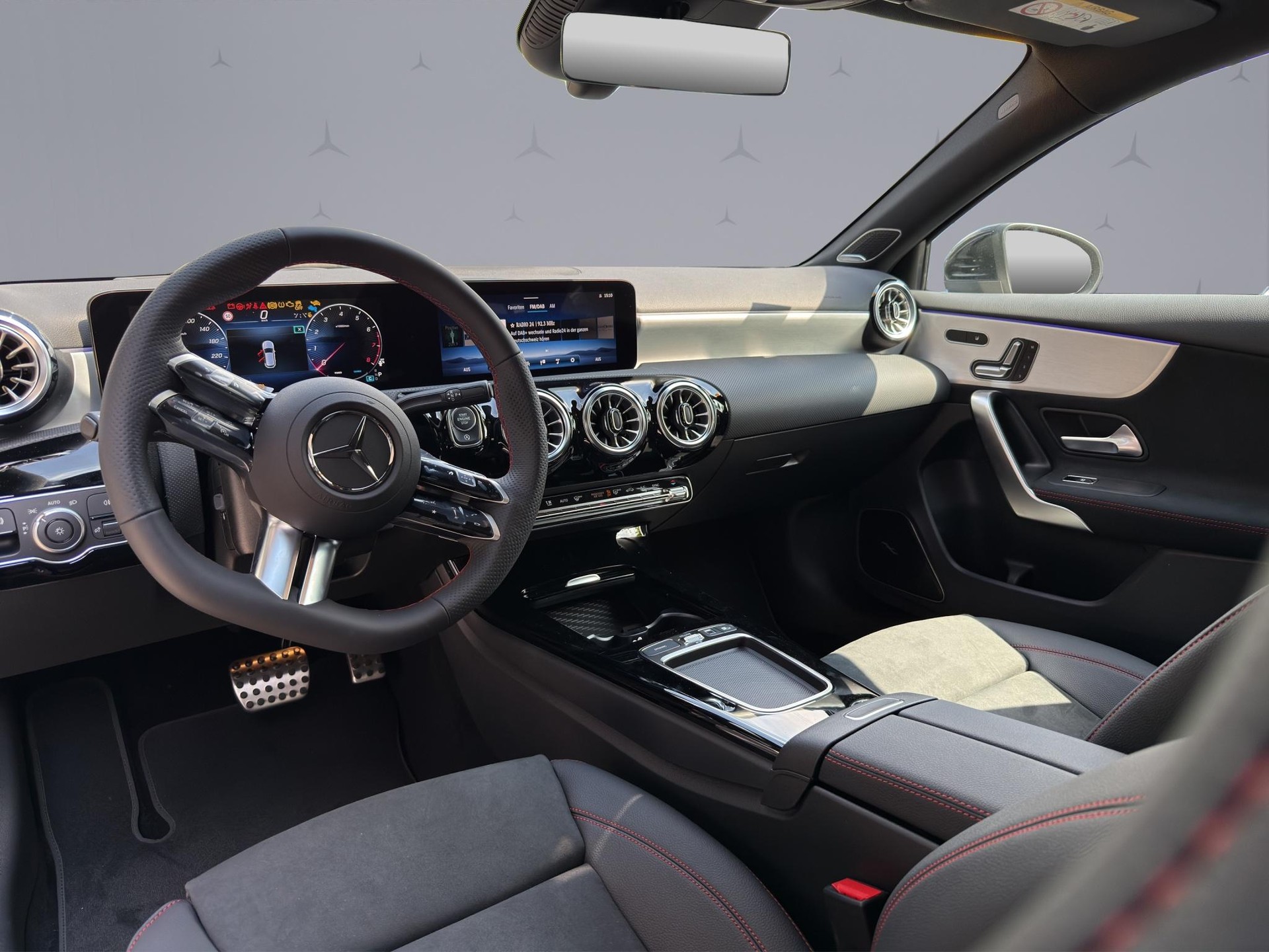 MERCEDES-BENZ A 250 AMG Line 4m-image-7