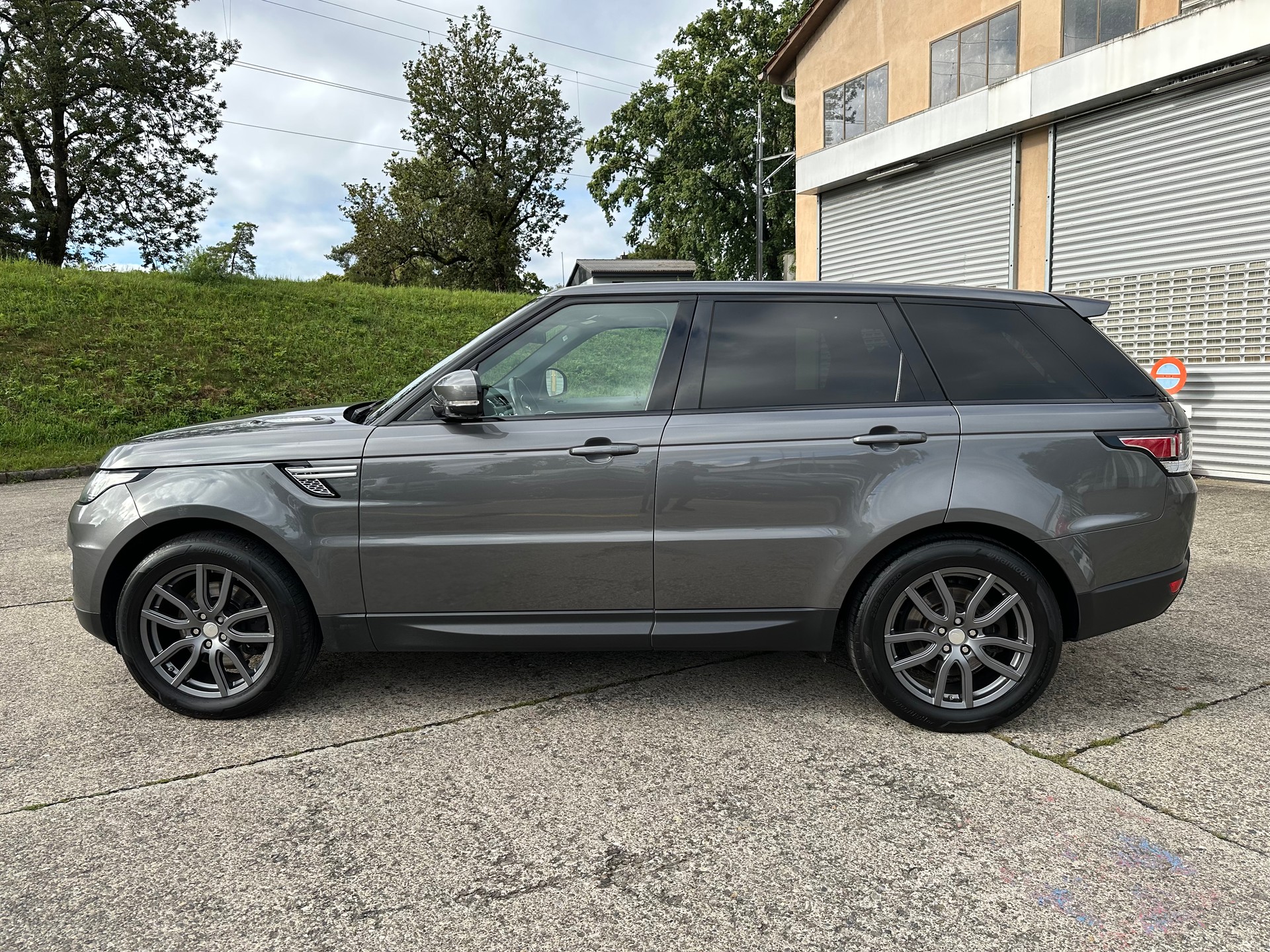 LAND ROVER Range Rover Sport 3.0 V6 SC HSE Automatic-showroom-element-1