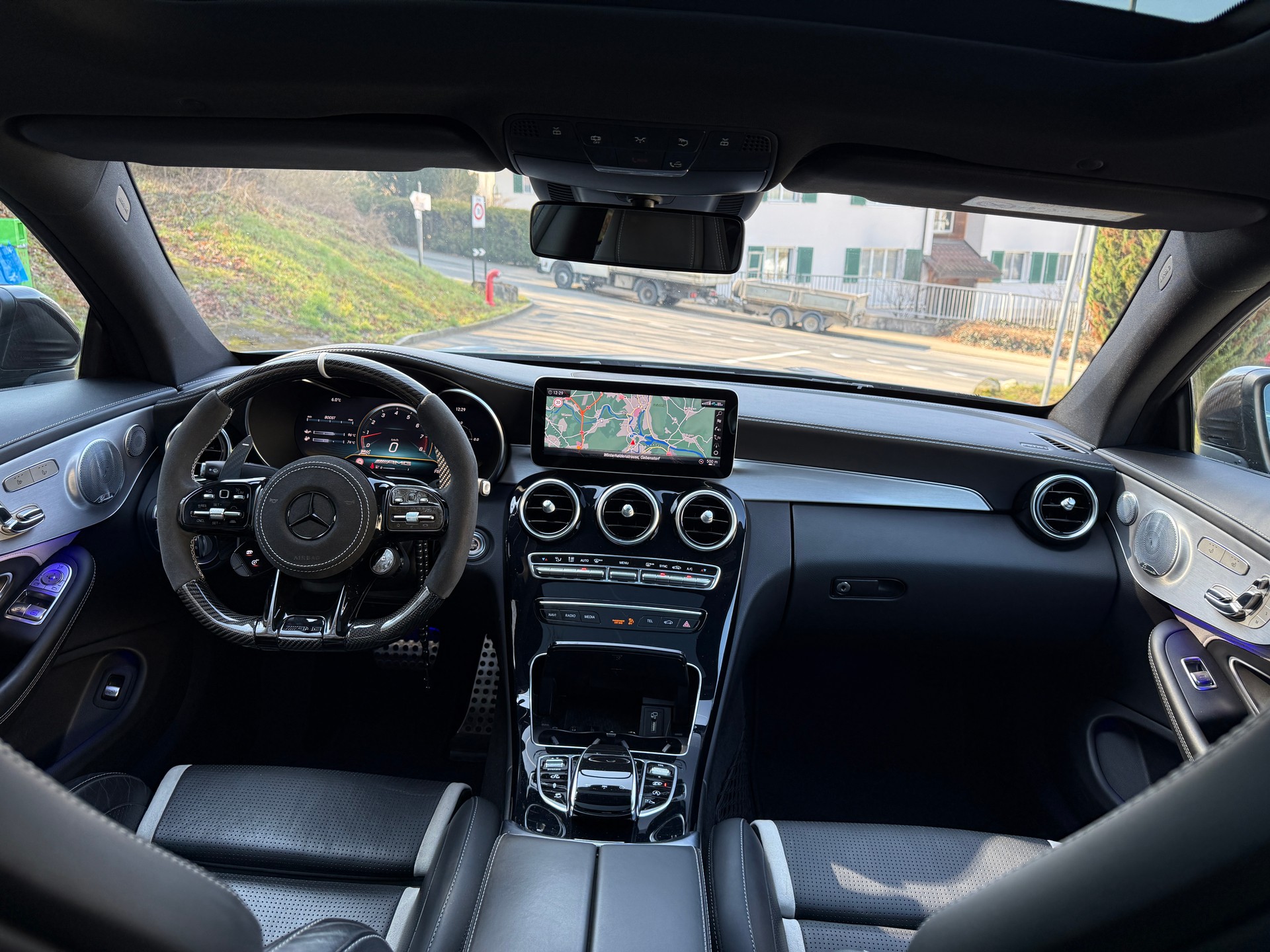 MERCEDES-BENZ C 63 S AMG 9G-tronic-image-9