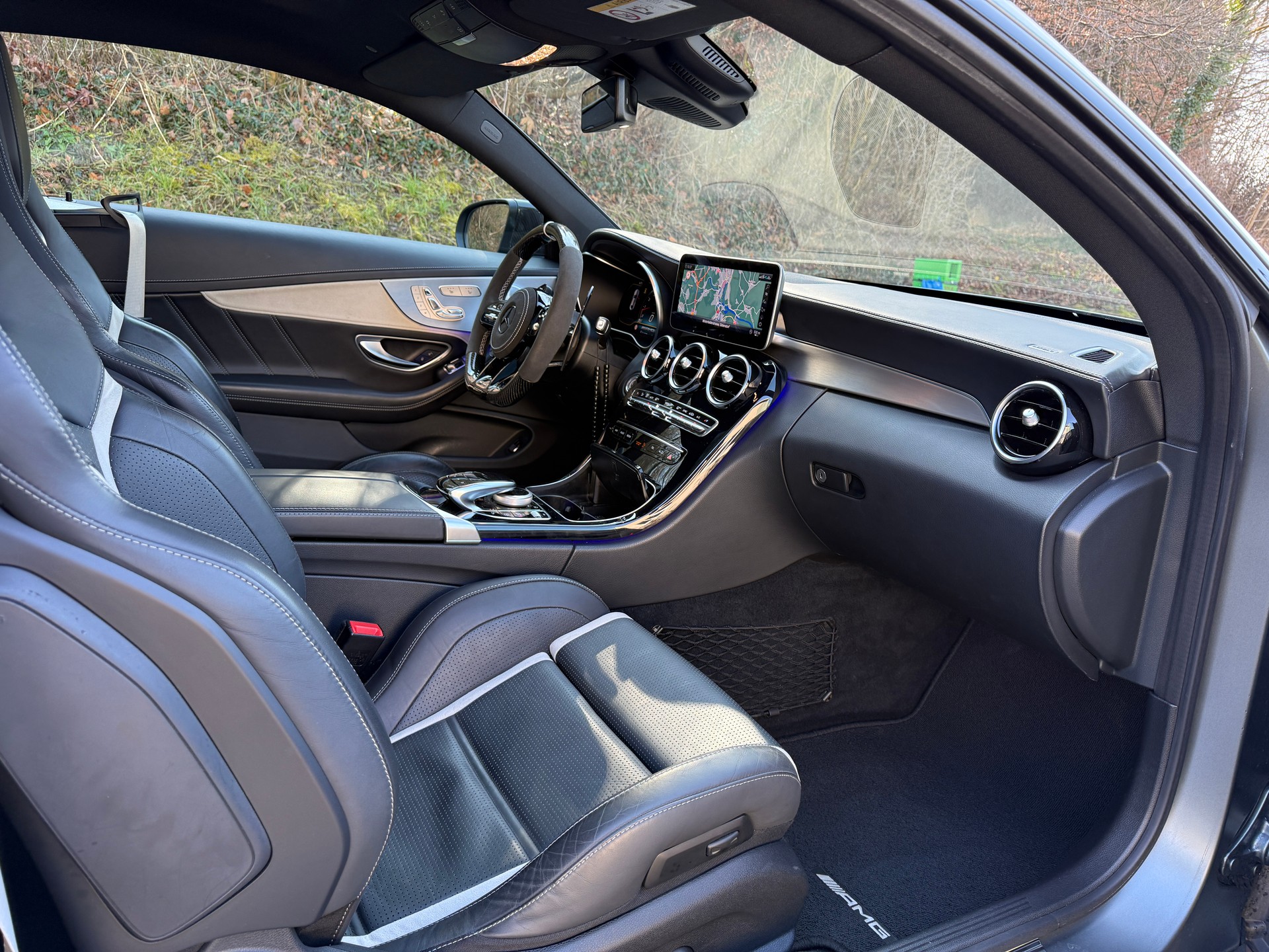 MERCEDES-BENZ C 63 S AMG 9G-tronic-image-11