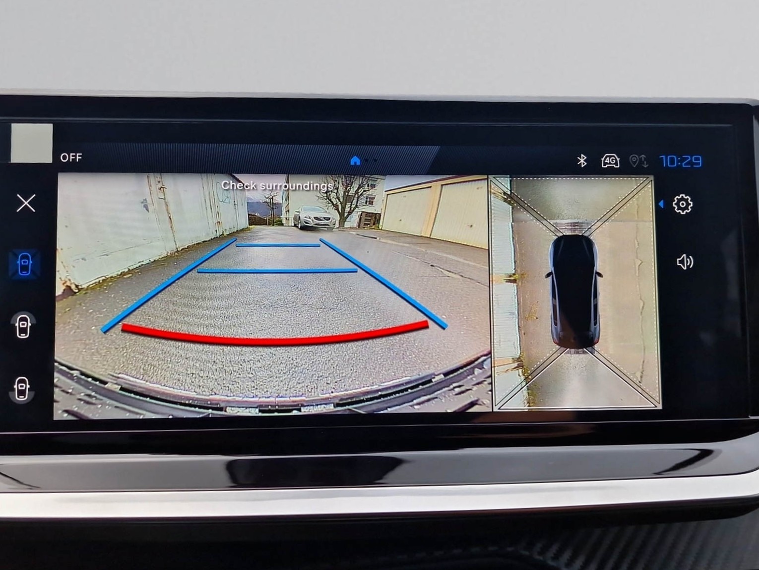 PEUGEOT 208 1.2 Hybrid GT-image-15