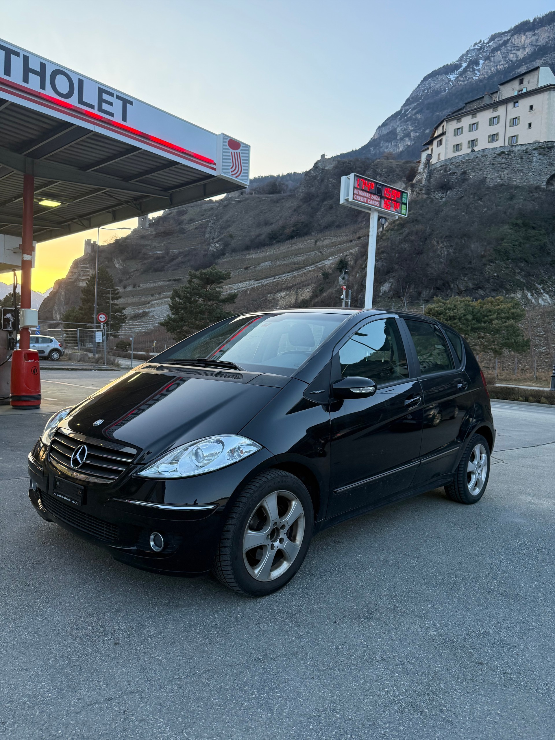 MERCEDES-BENZ A 200 Avantgarde