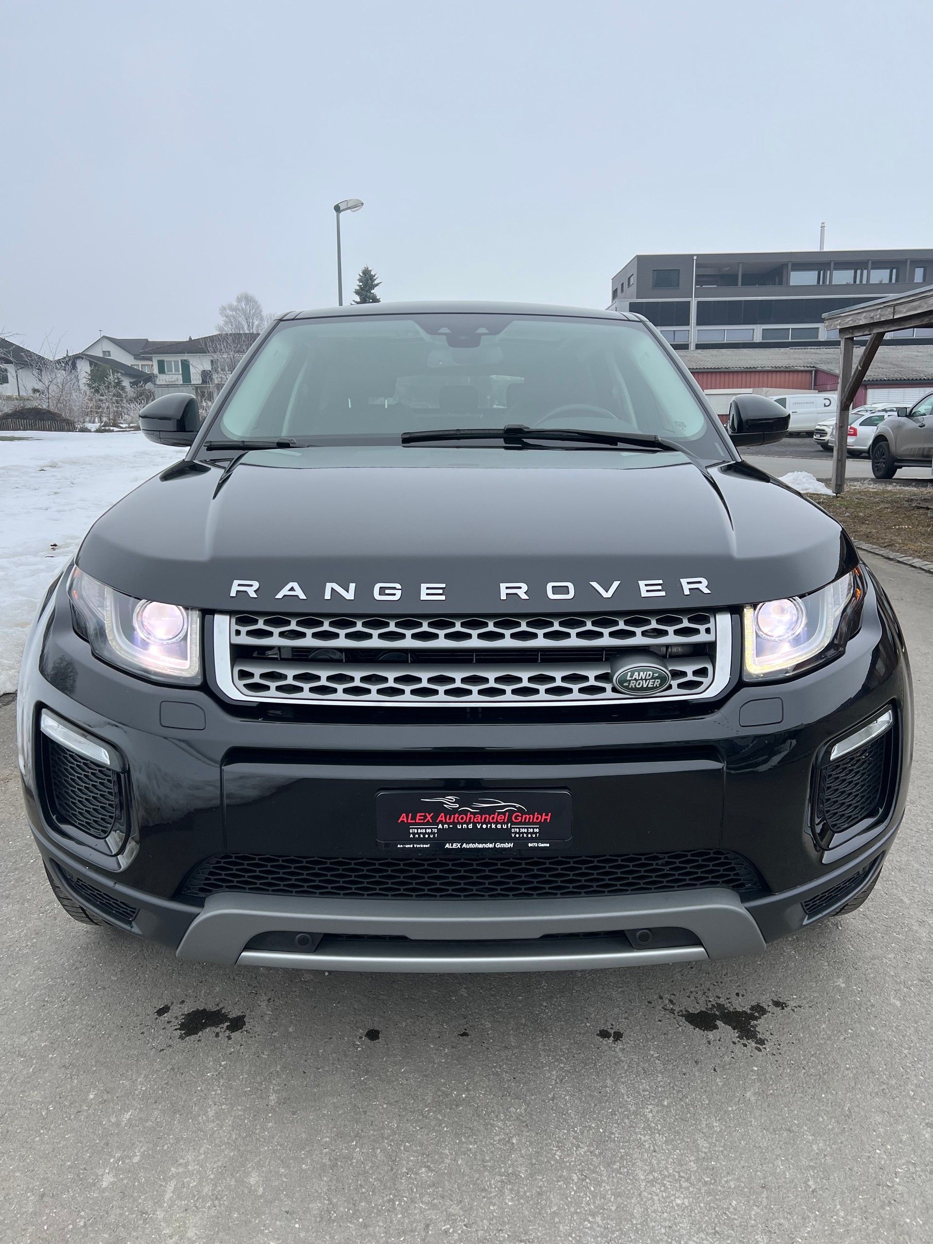 LAND ROVER Range Rover Evoque 2.0 Si4 SE Dynamic AT9 (CHF 280.75/Monat)-image-1