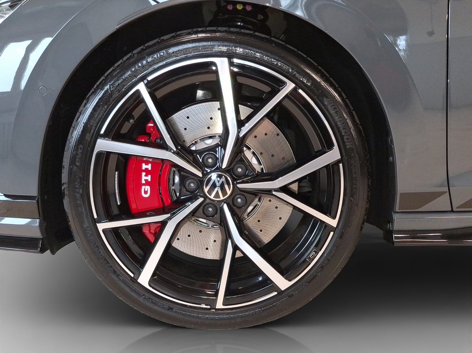 VW Golf 2.0 TSI GTI Clubsport DSG-image-13