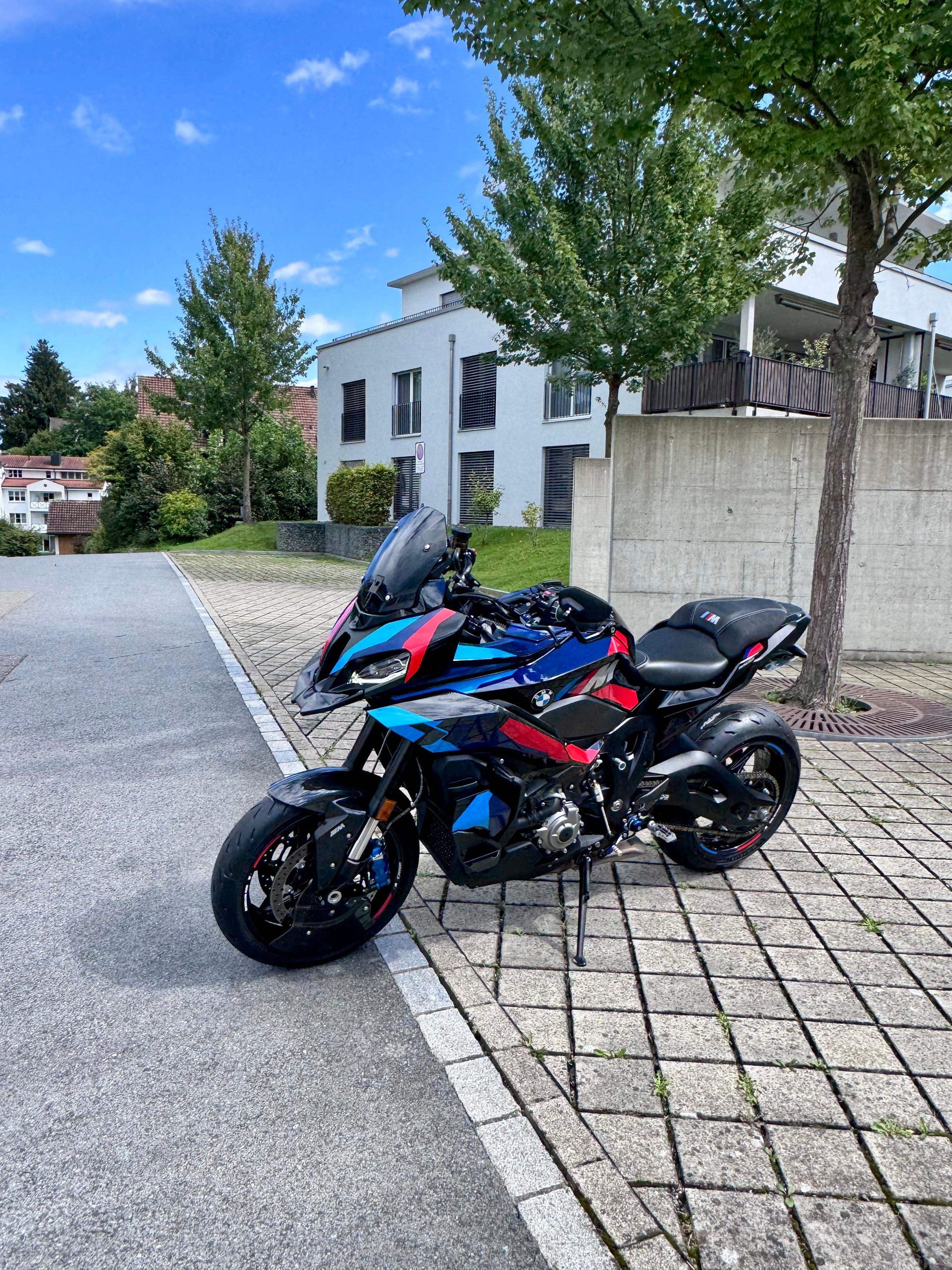 BMW M 1000 XR-image-0