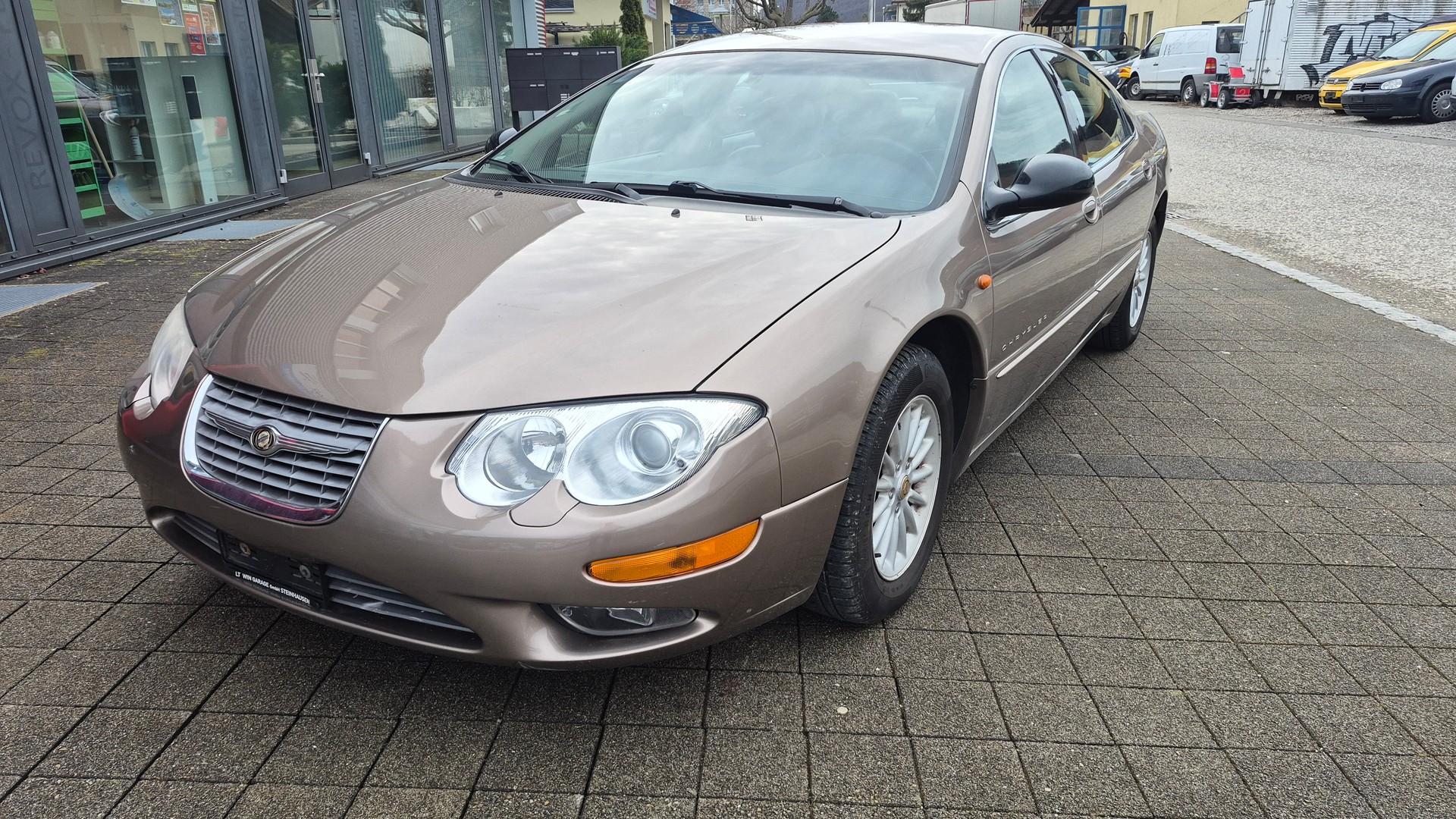 CHRYSLER 300M
