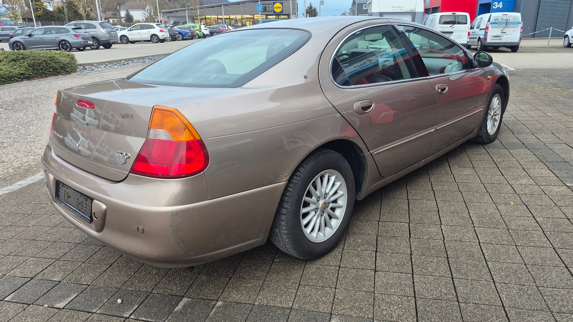 CHRYSLER 300M-image-4