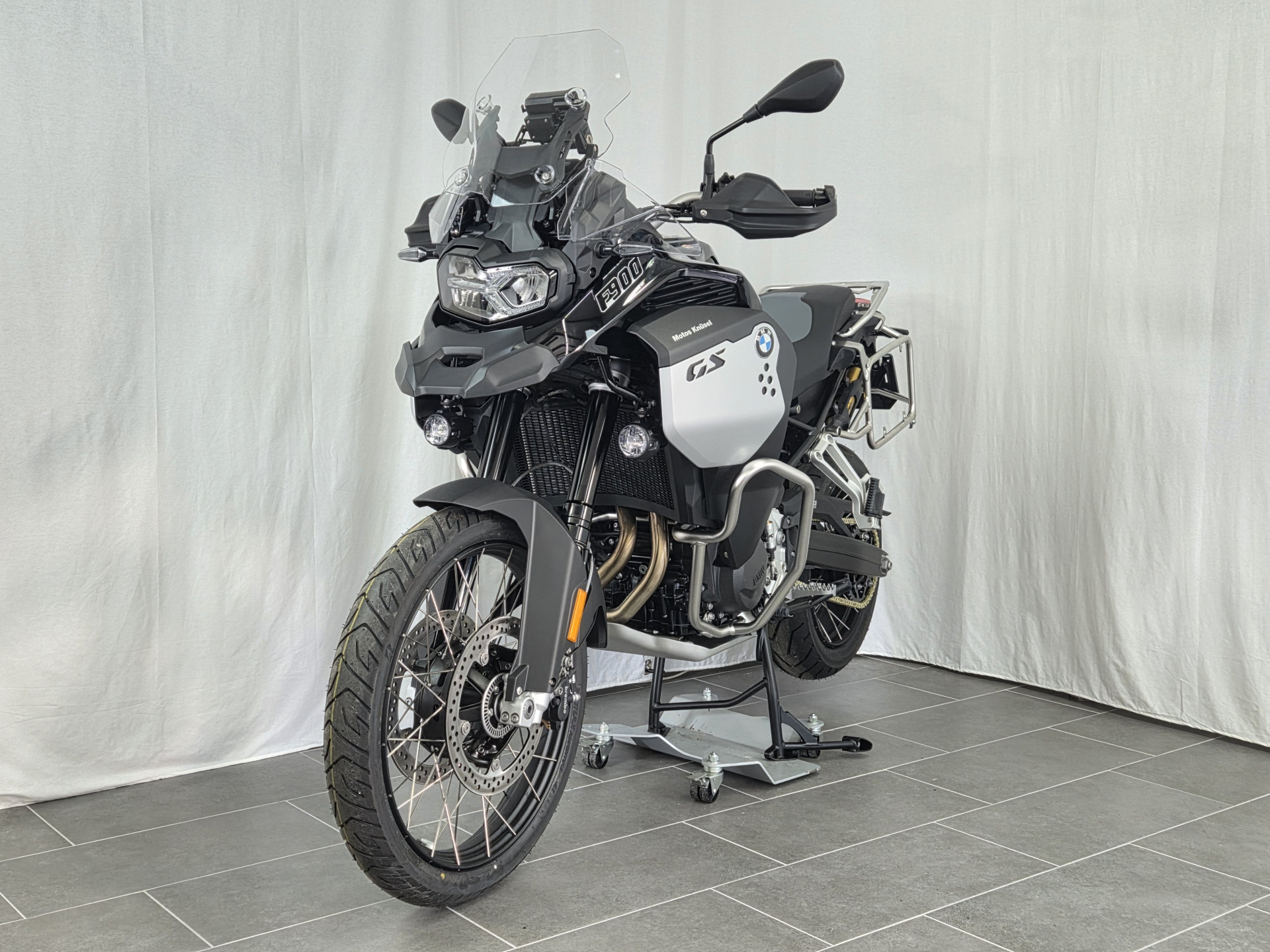 BMW F 900 GS Adventure-image-2