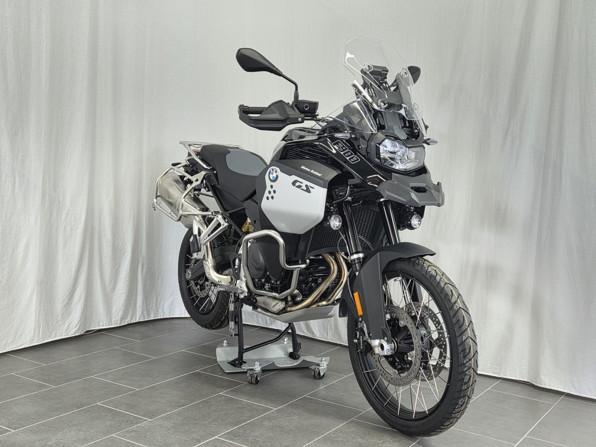 BMW F 900 GS Adventure-image-1