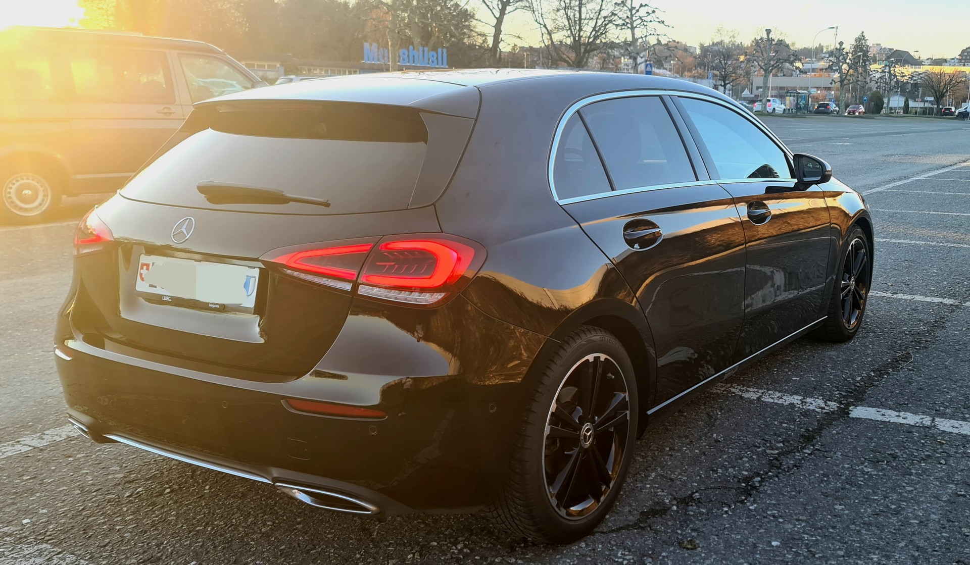 MERCEDES-BENZ A 200 7G-DCT-image-4
