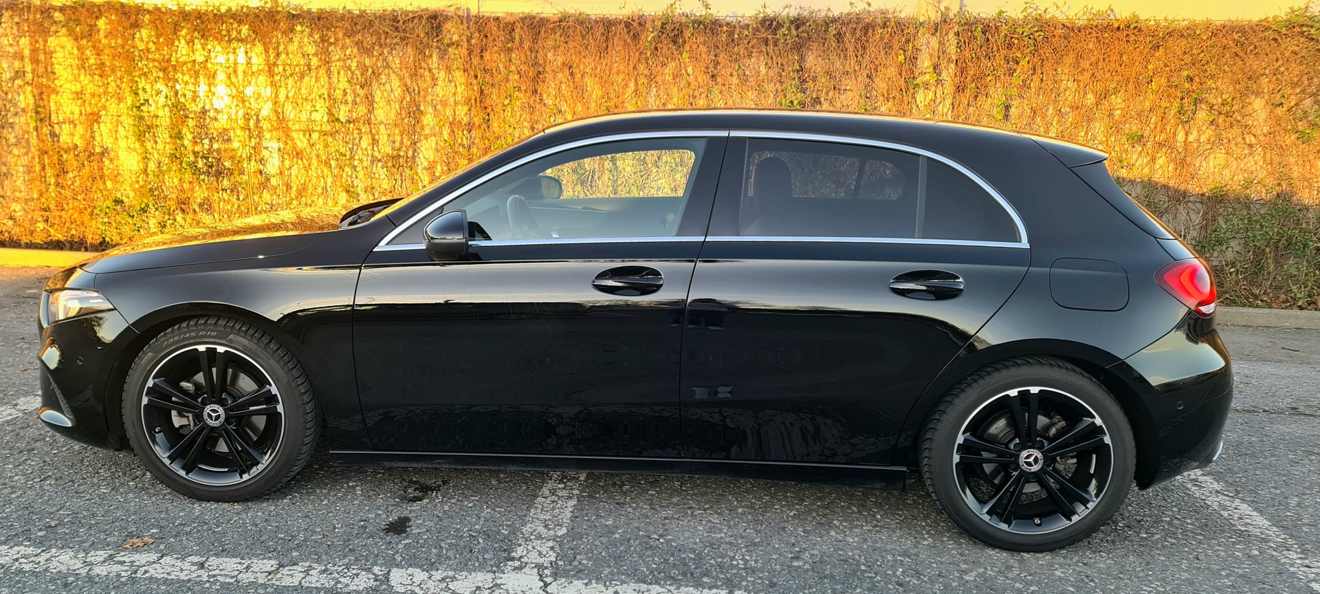 MERCEDES-BENZ A 200 7G-DCT-image-2