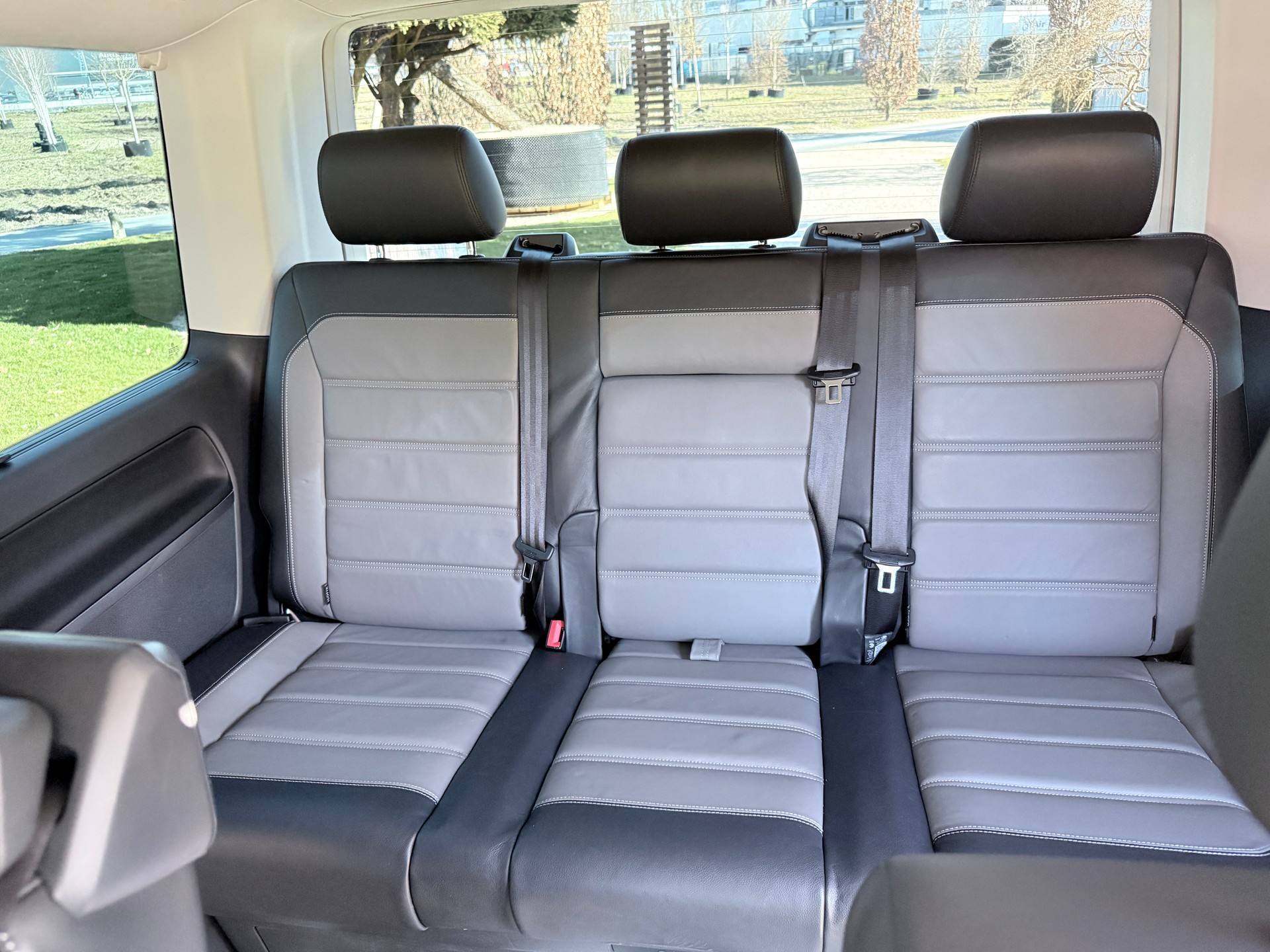VW T6.1 Multivan 2.0 Bi-TDI Highline Liberty 4Mot. DSG-image-12