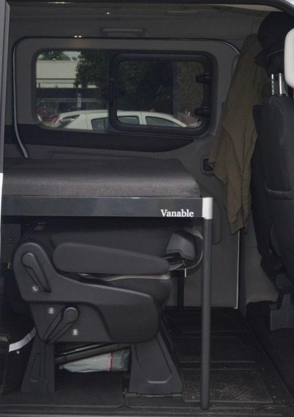 FORD Tourneo Custom 320 L1H1 Titanium A (mit Campingumbau siehe Beschrieb und Fotos)-image-15