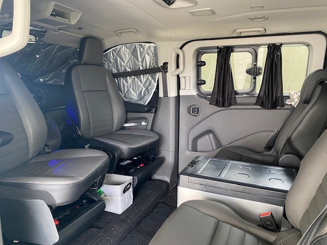FORD Tourneo Custom 320 L1H1 Titanium A (mit Campingumbau siehe Beschrieb und Fotos)-image-7