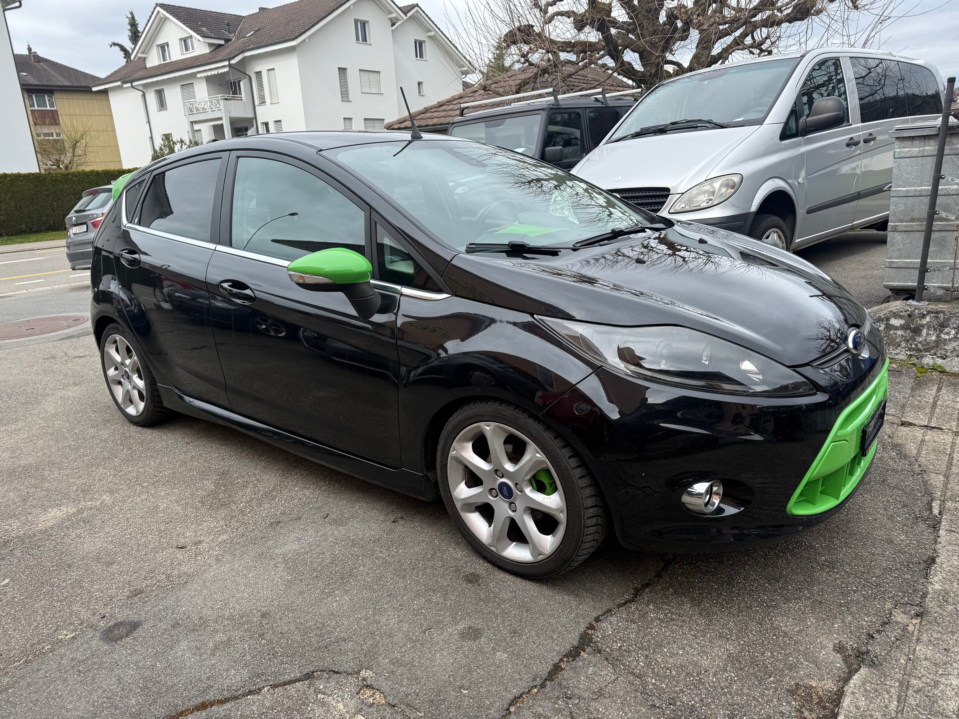 FORD Fiesta 1.6 16V Titanium-image-2
