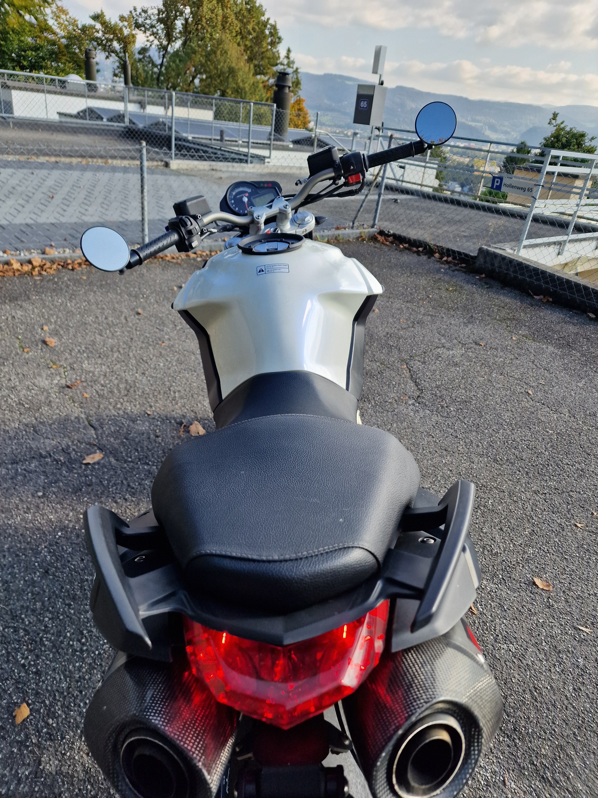 APRILIA SL 750 Shiver ABS-image-6