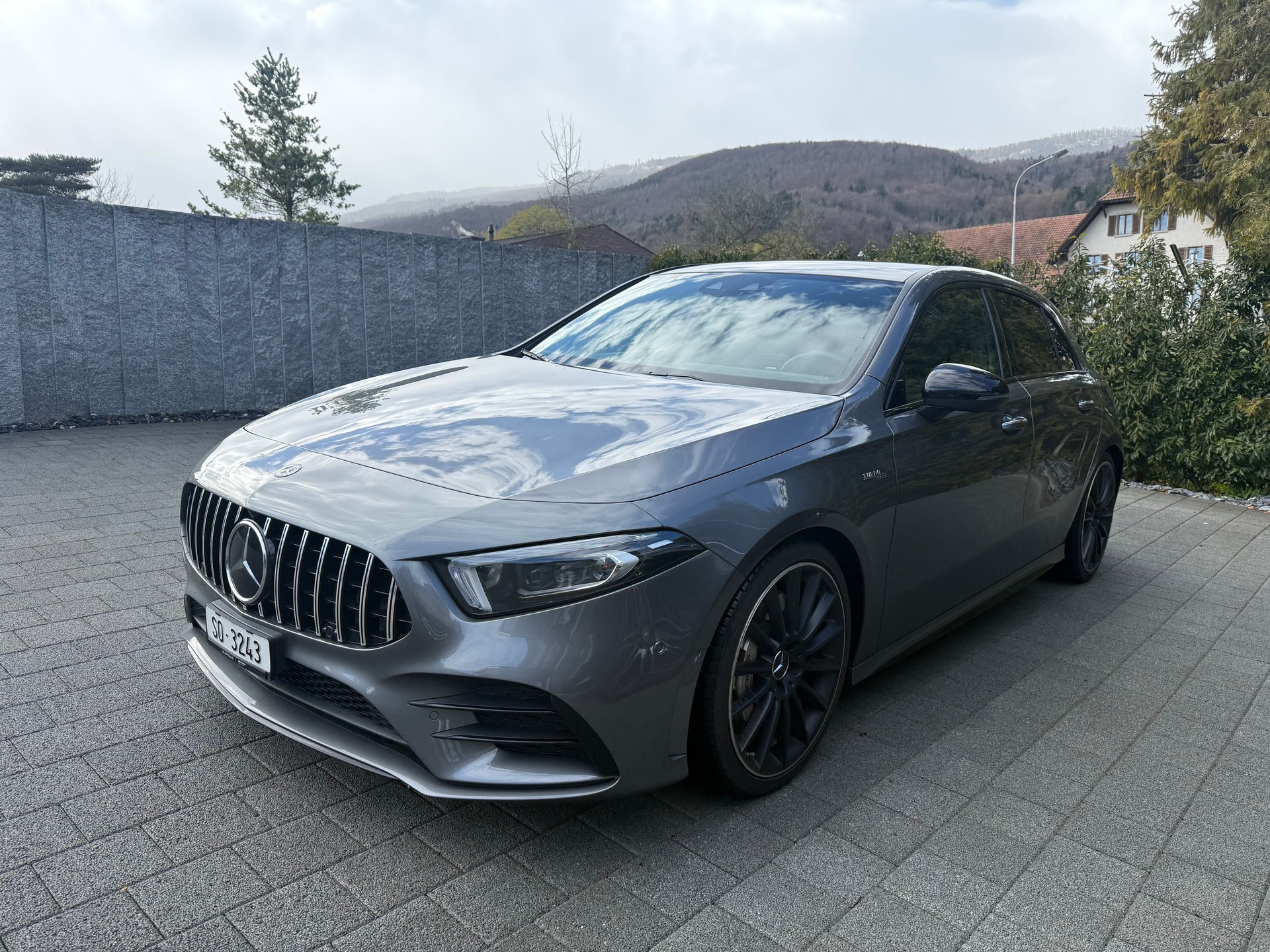 MERCEDES-BENZ A 35 AMG 4Matic Speedshift