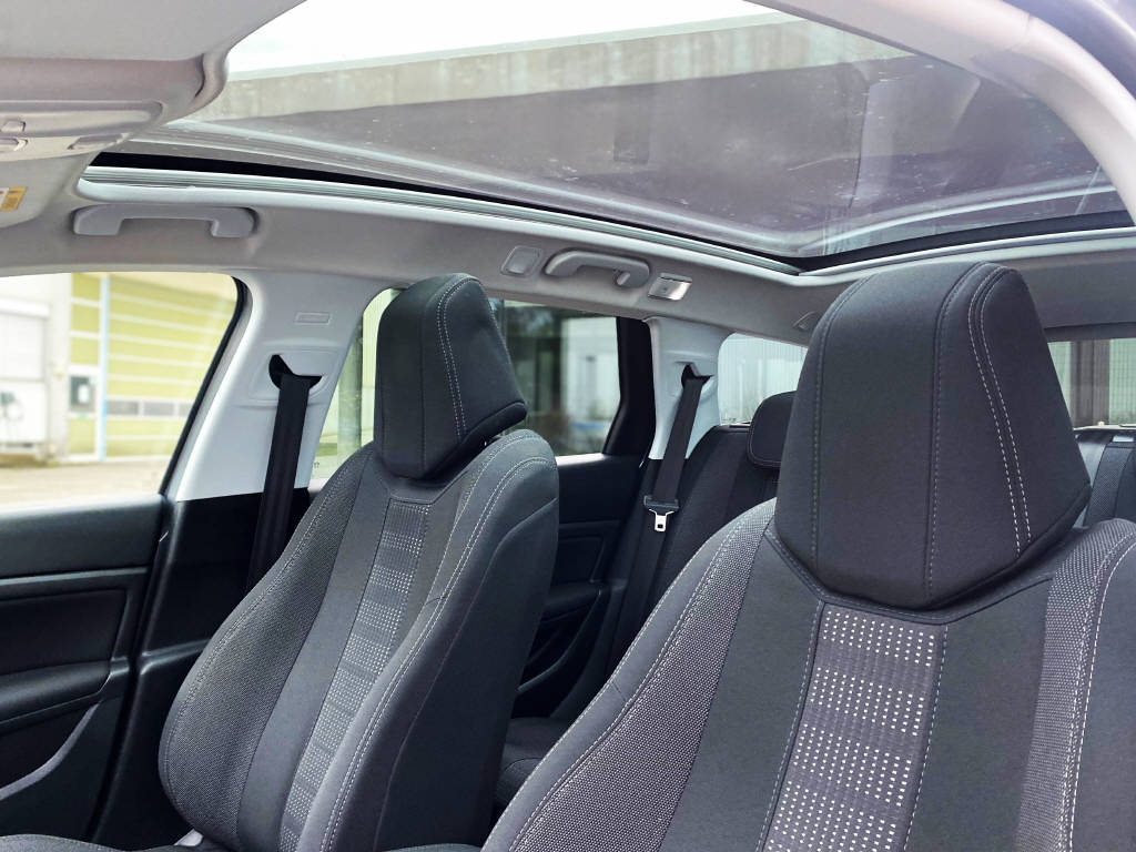 PEUGEOT 308 SW 2.0 BlueHDi Allure-image-8