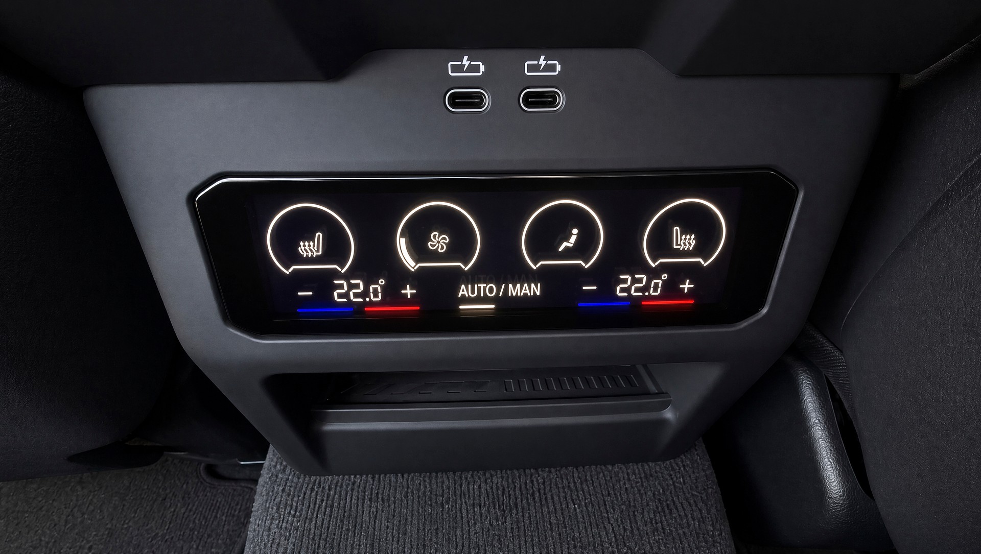 BMW M5 xDrive Touring-image-11