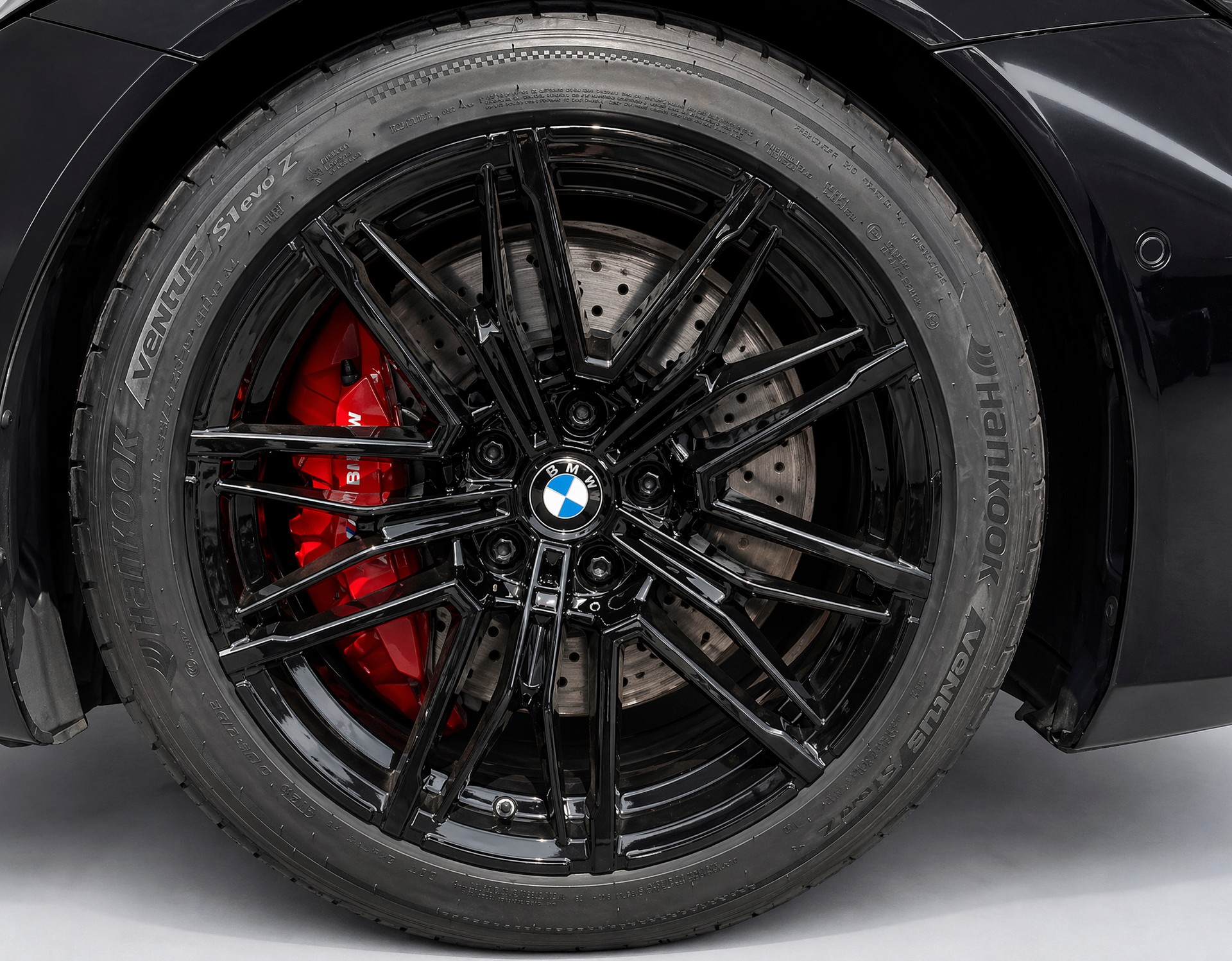BMW M5 xDrive Touring-image-2
