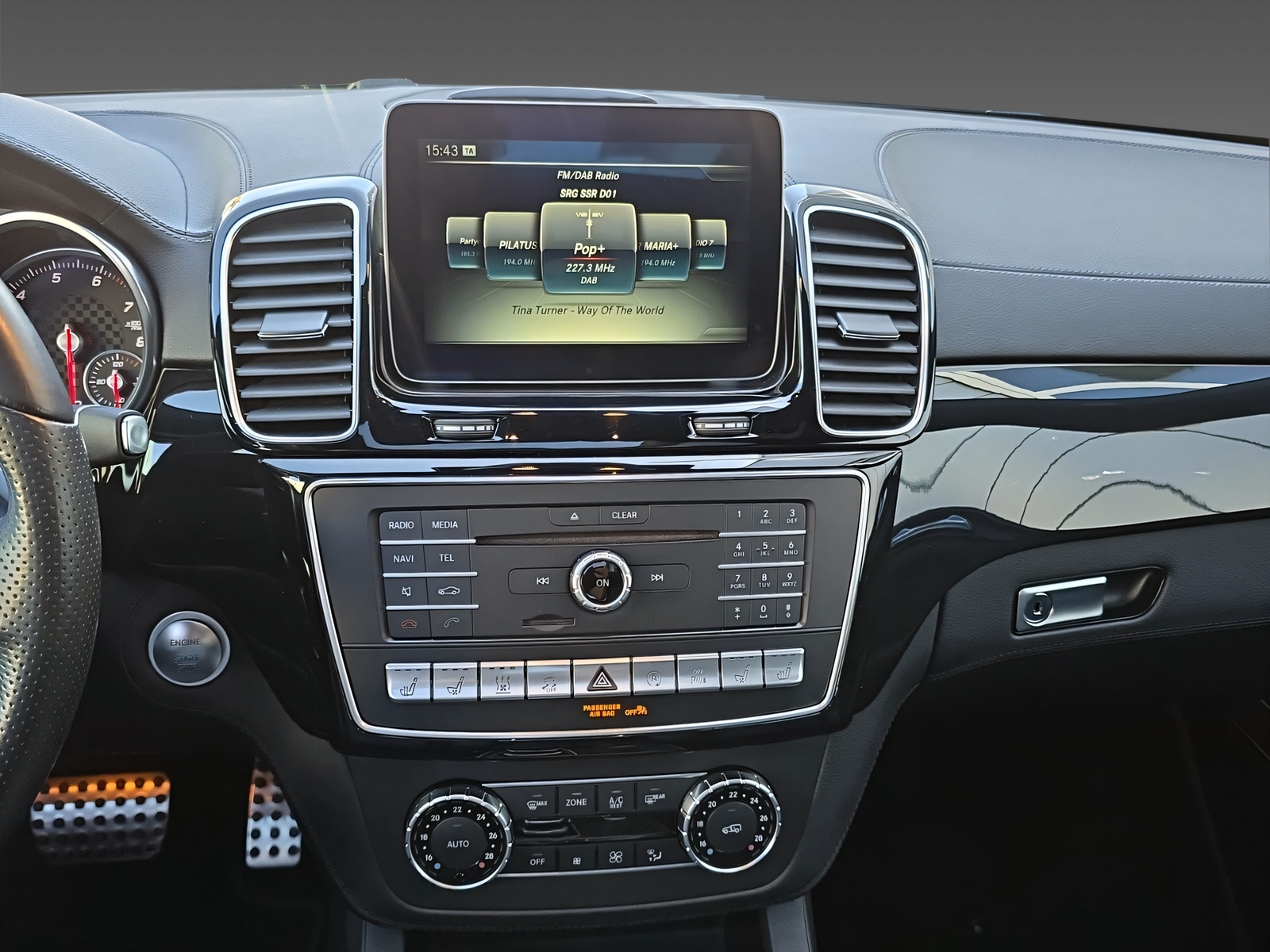 MERCEDES-BENZ GLE 43 4Matic Coupé-image-12
