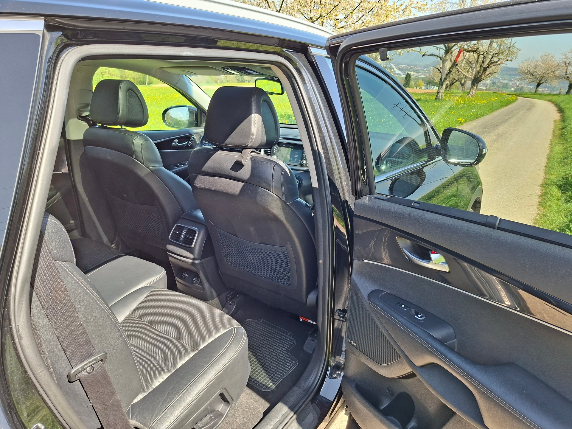 KIA Sorento 2.2 CRDI Style 7P. Automatic-image-13