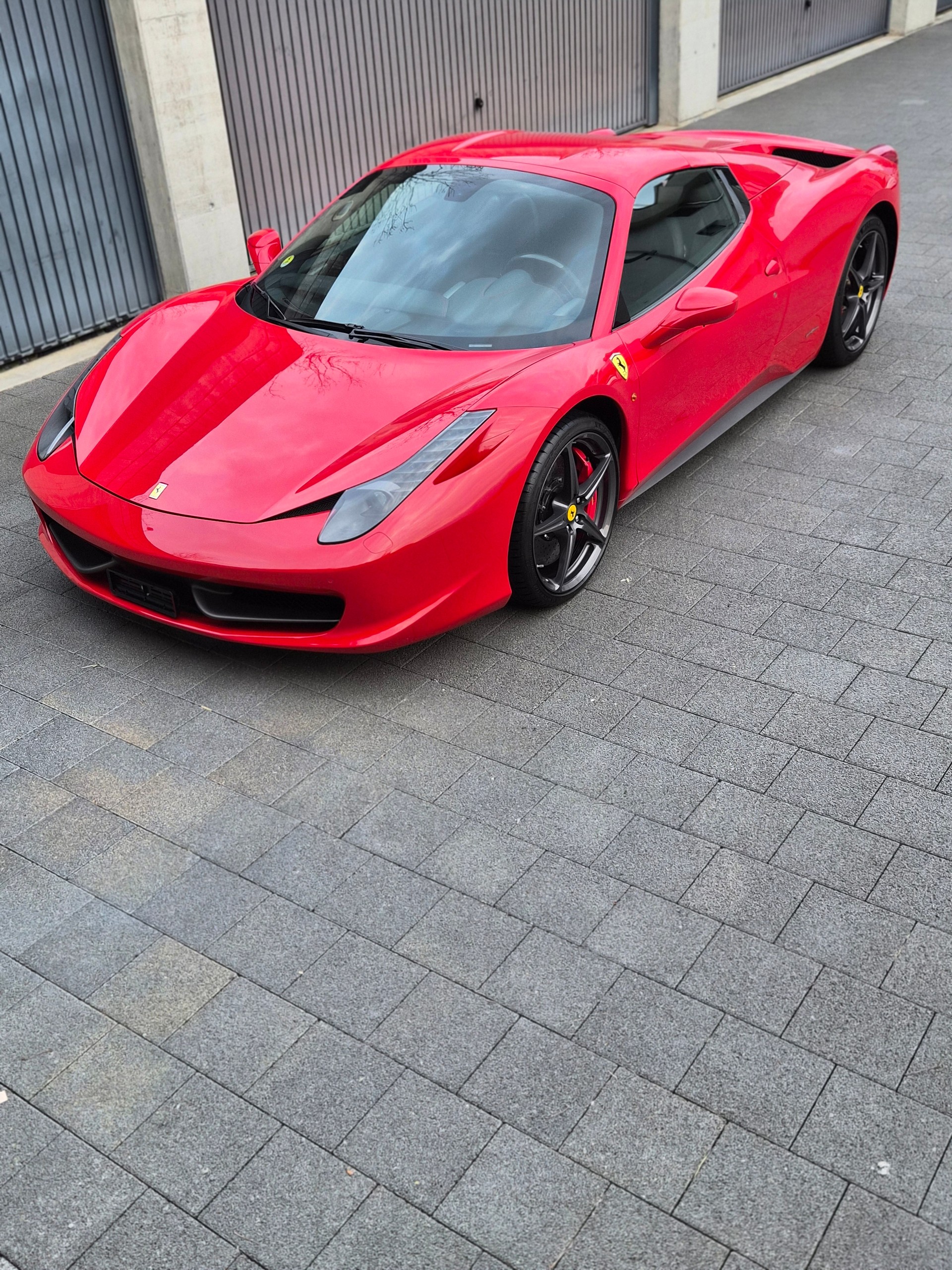FERRARI 458 Spider Italia 4.5 V8-image-4