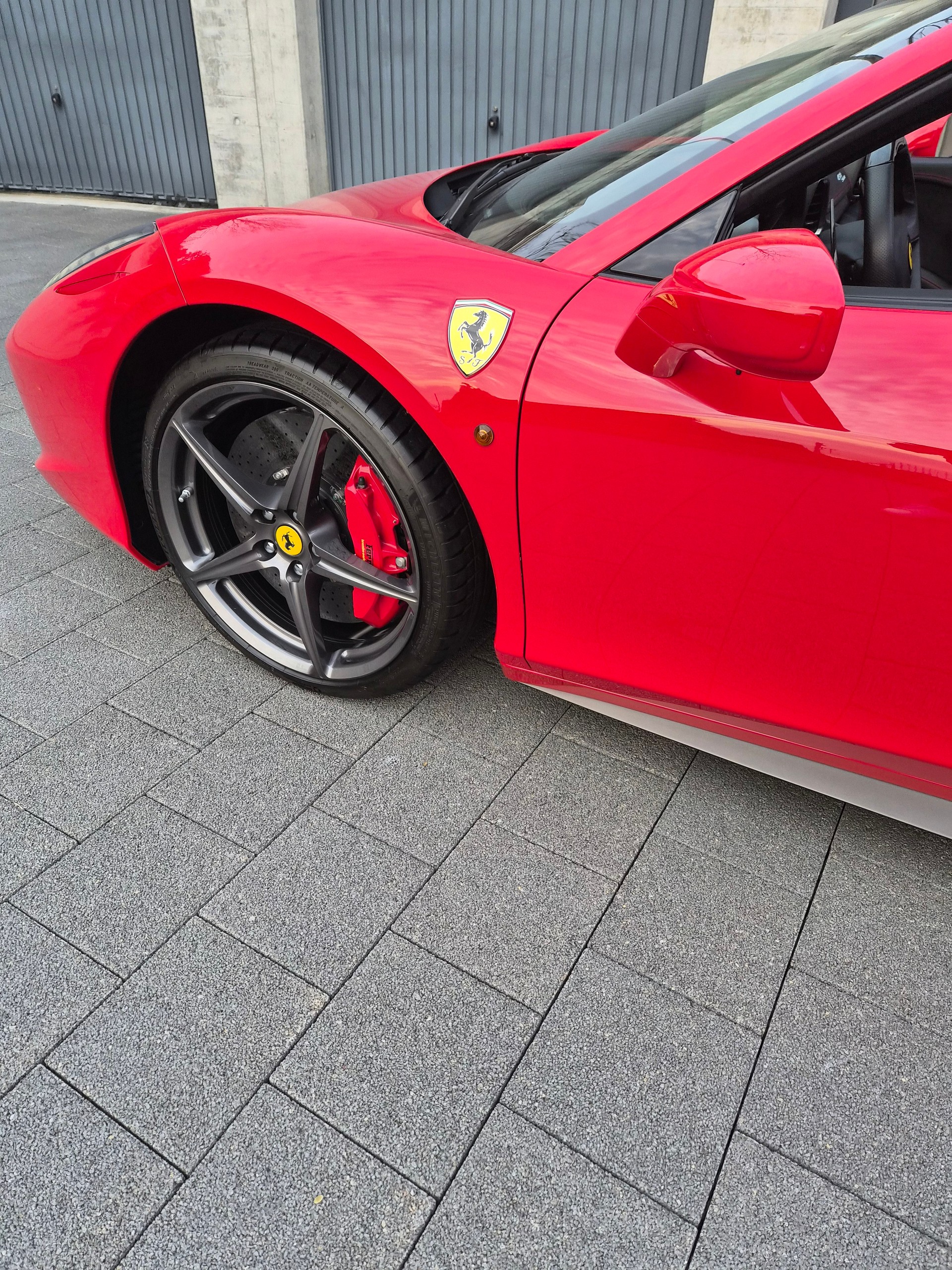 FERRARI 458 Spider Italia 4.5 V8-image-5
