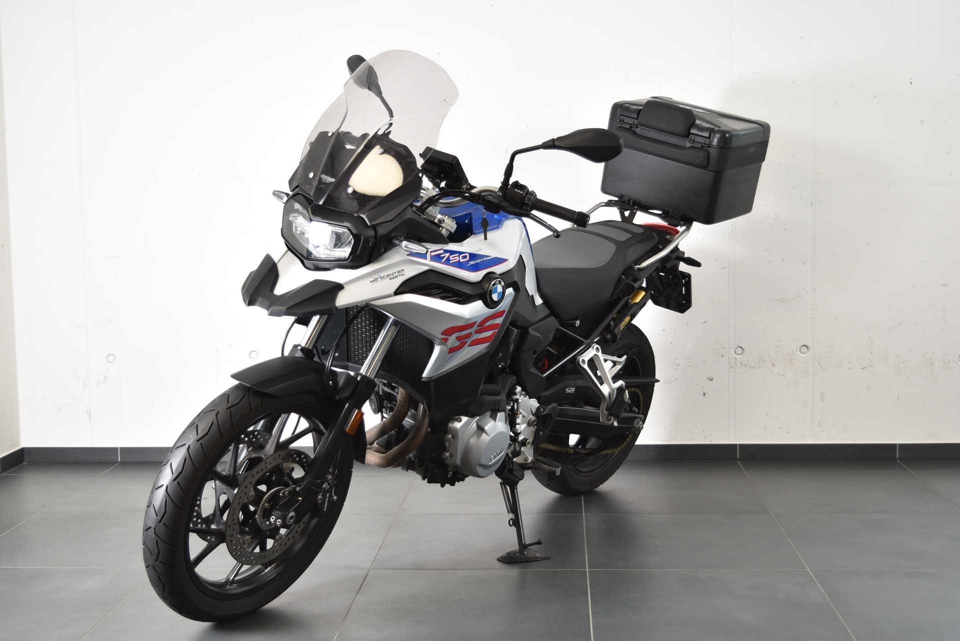 BMW F 750 GS-image-1