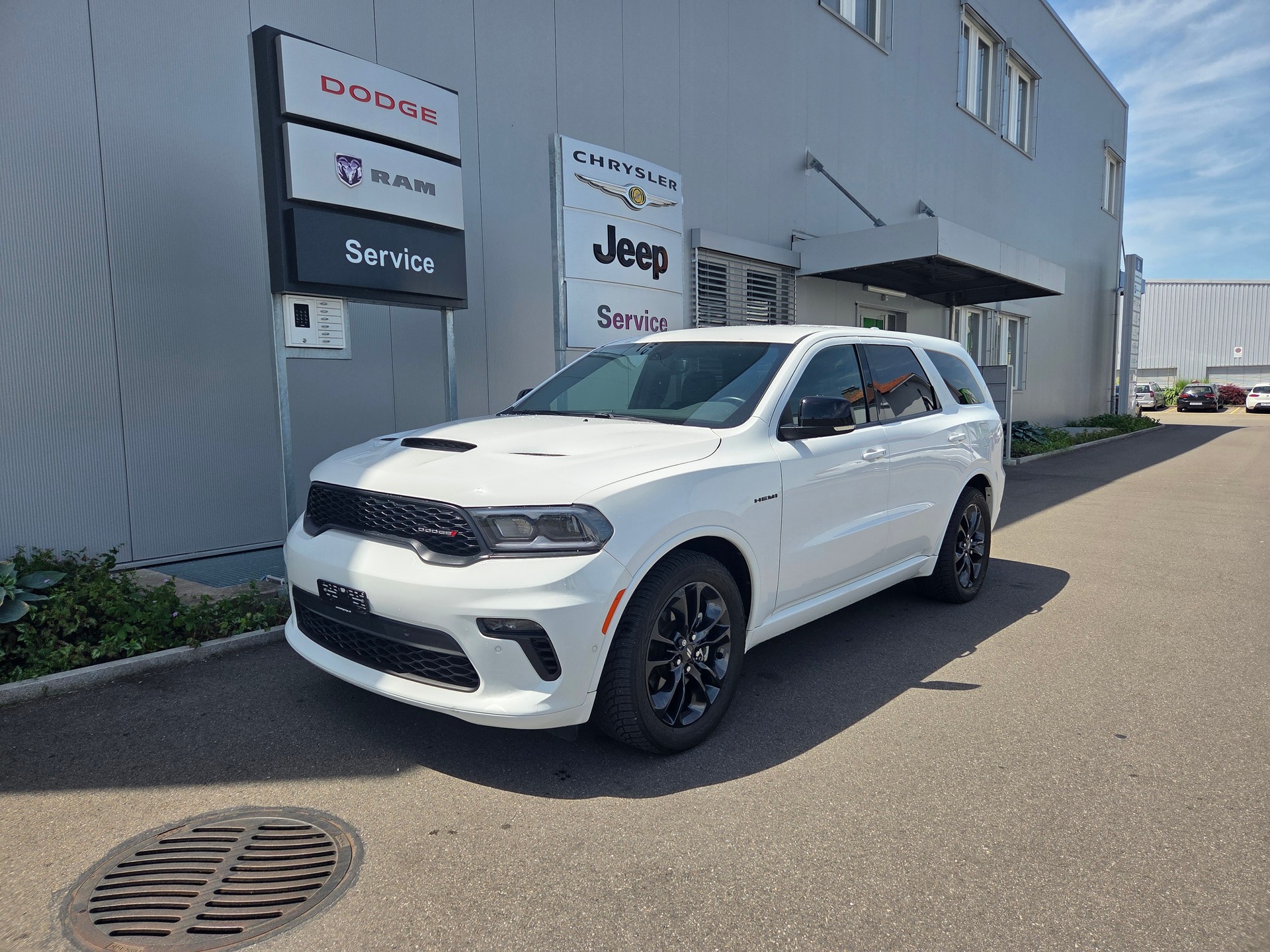 DODGE Durango 5.7 4x4 R/T 365PS / 7-Plätzer 3.5 T AHK-showroom-element-1
