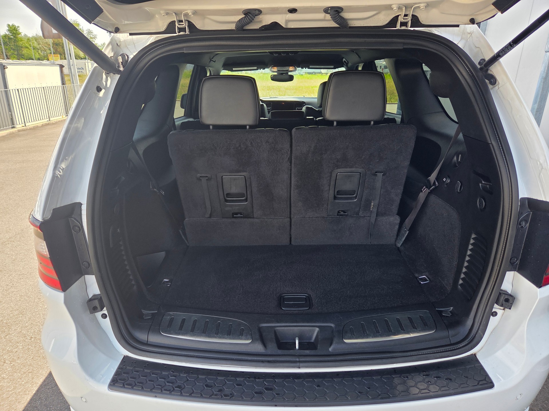 DODGE Durango 5.7 4x4 R/T 365PS / 7-Plätzer 3.5 T AHK-image-5