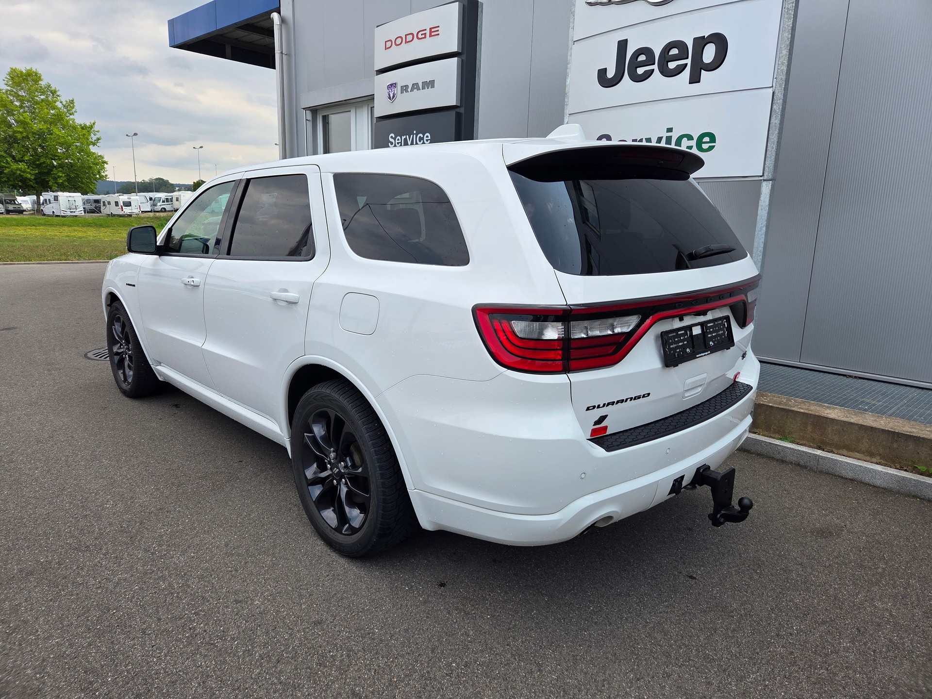 DODGE Durango 5.7 4x4 R/T 365PS / 7-Plätzer 3.5 T AHK-showroom-element-2