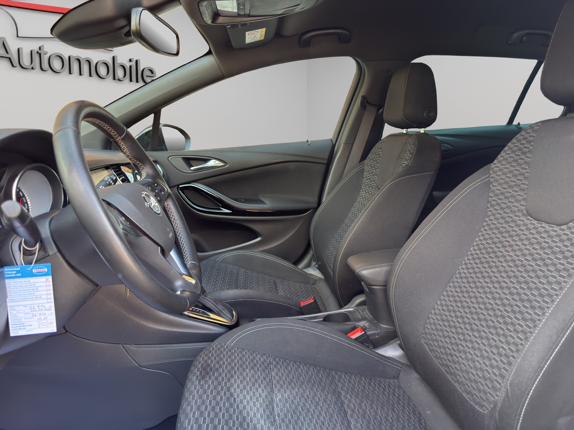 OPEL Astra Sports Tourer 1.6i Turbo Black Edition Automat-image-8