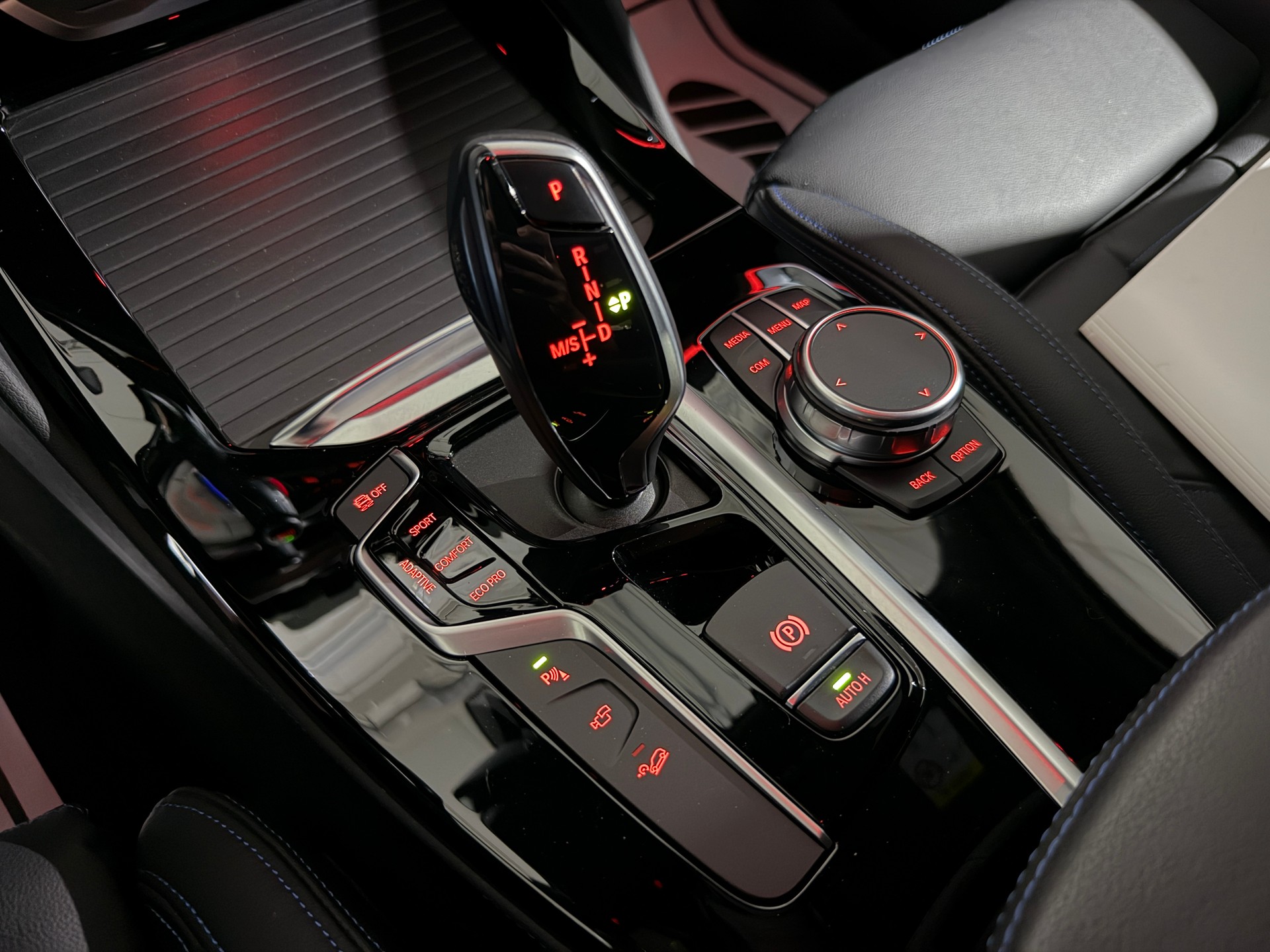BMW X4 xDrive 48V M40d Steptronic (CH)-image-14