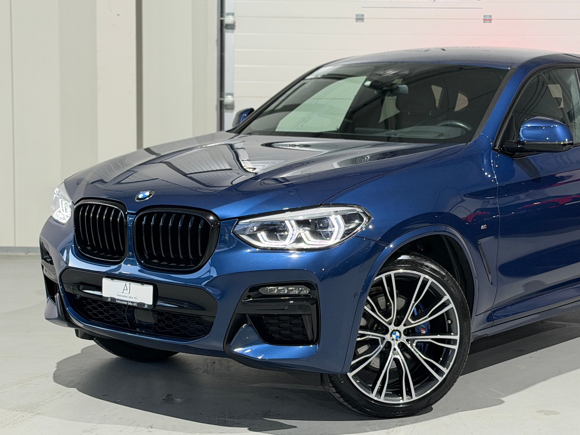 BMW X4 xDrive 48V M40d Steptronic (CH)-showroom-element-1