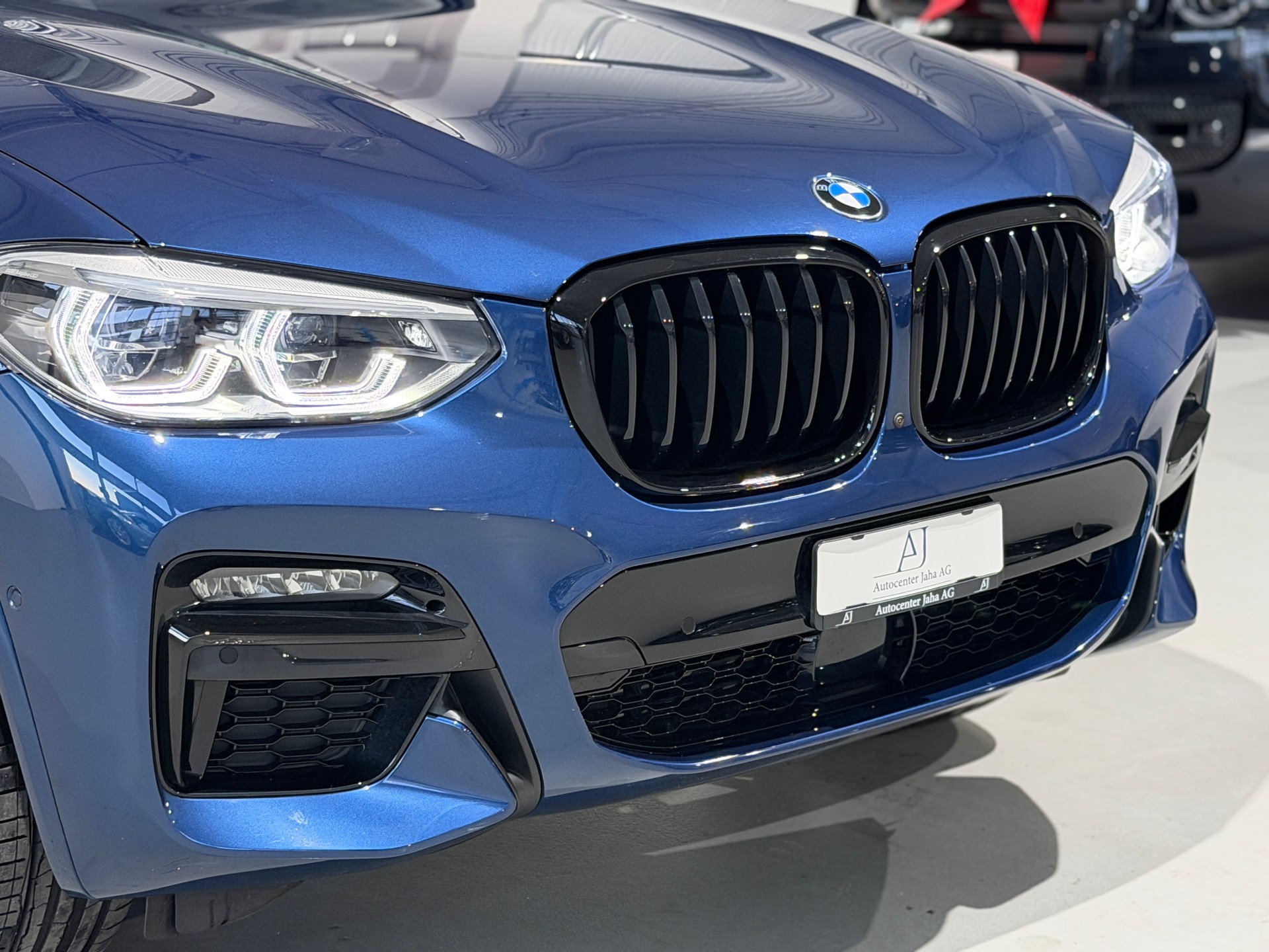 BMW X4 xDrive 48V M40d Steptronic (CH)-image-4