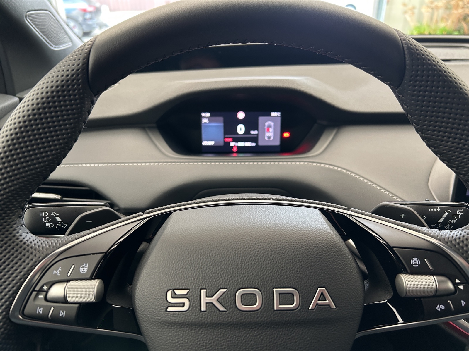 SKODA Elroq 85 Sportline - Anhängekupplung - Head-up Display - 360°Kamera-image-10
