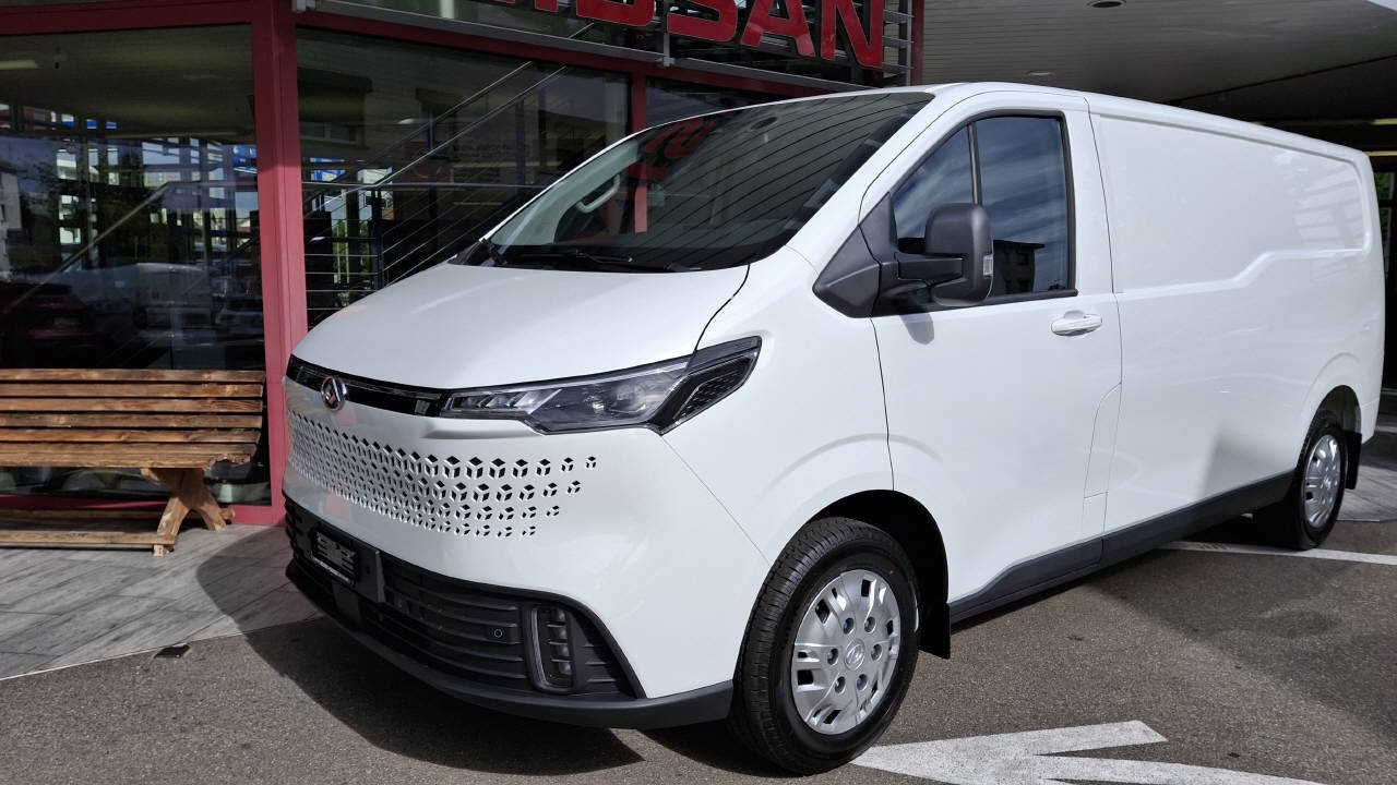 MAXUS Deliver 7 Kaw. L2H1 2.0 TD Base-image-1