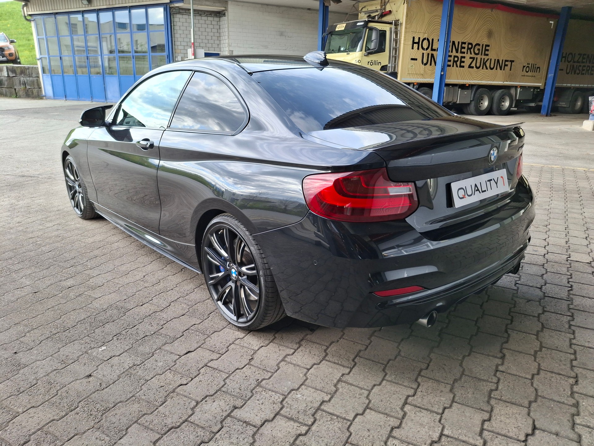 BMW M235i xDrive-image-2