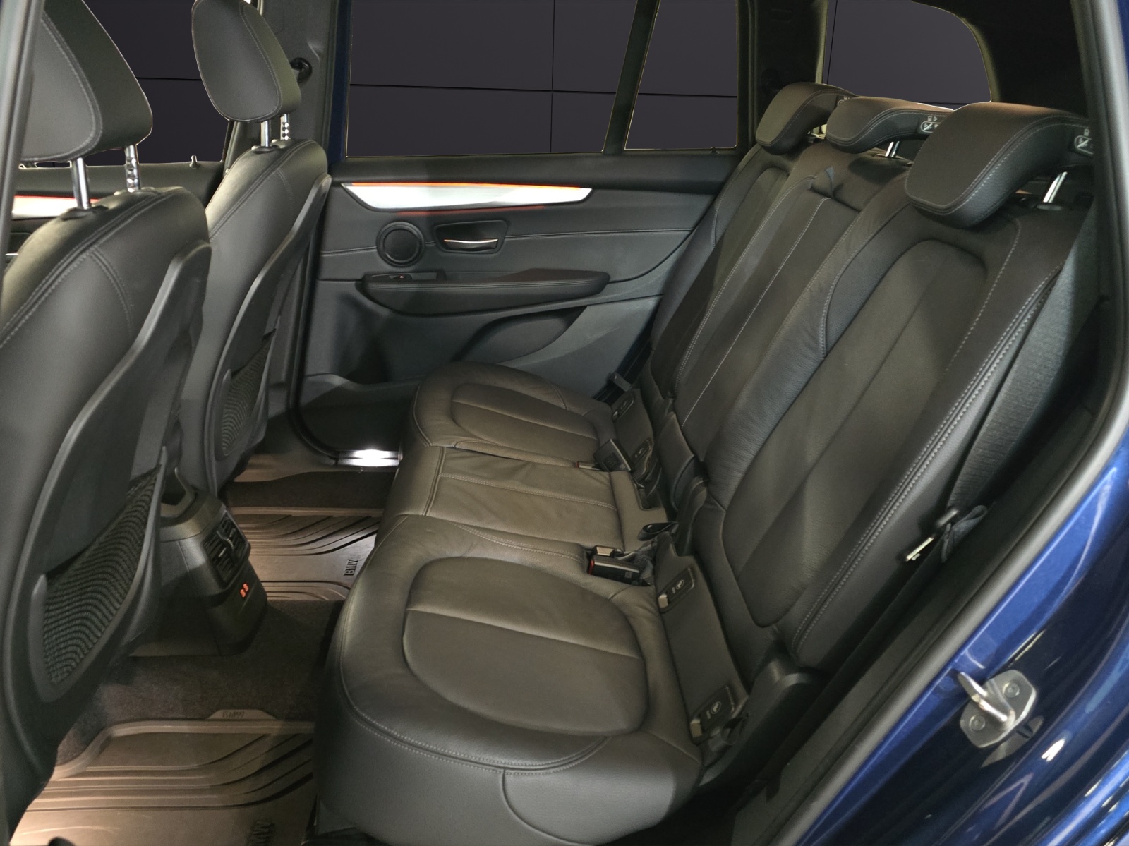 BMW 220i Gran Tourer Luxury Line DKG-image-17