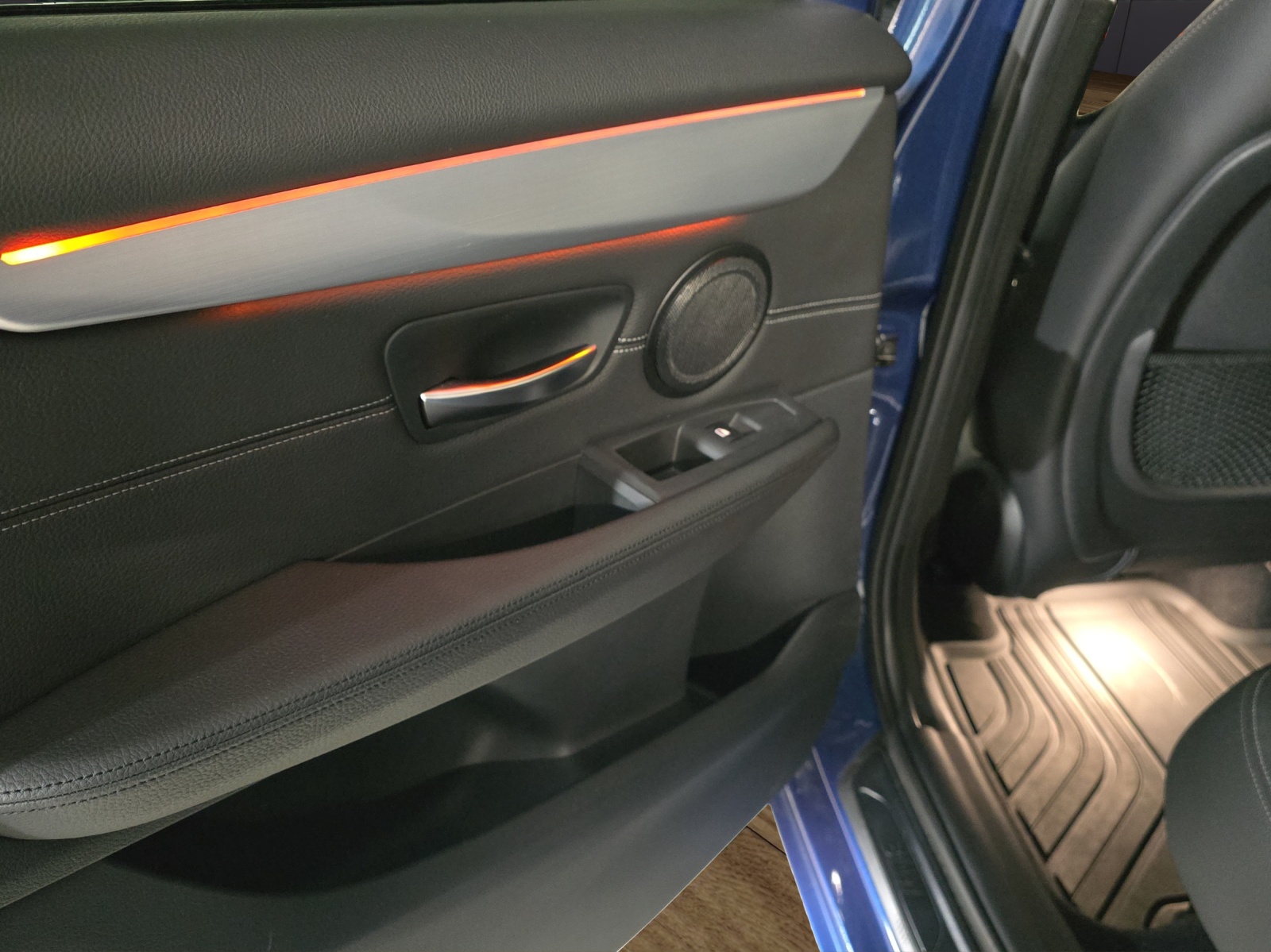 BMW 220i Gran Tourer Luxury Line DKG-image-18