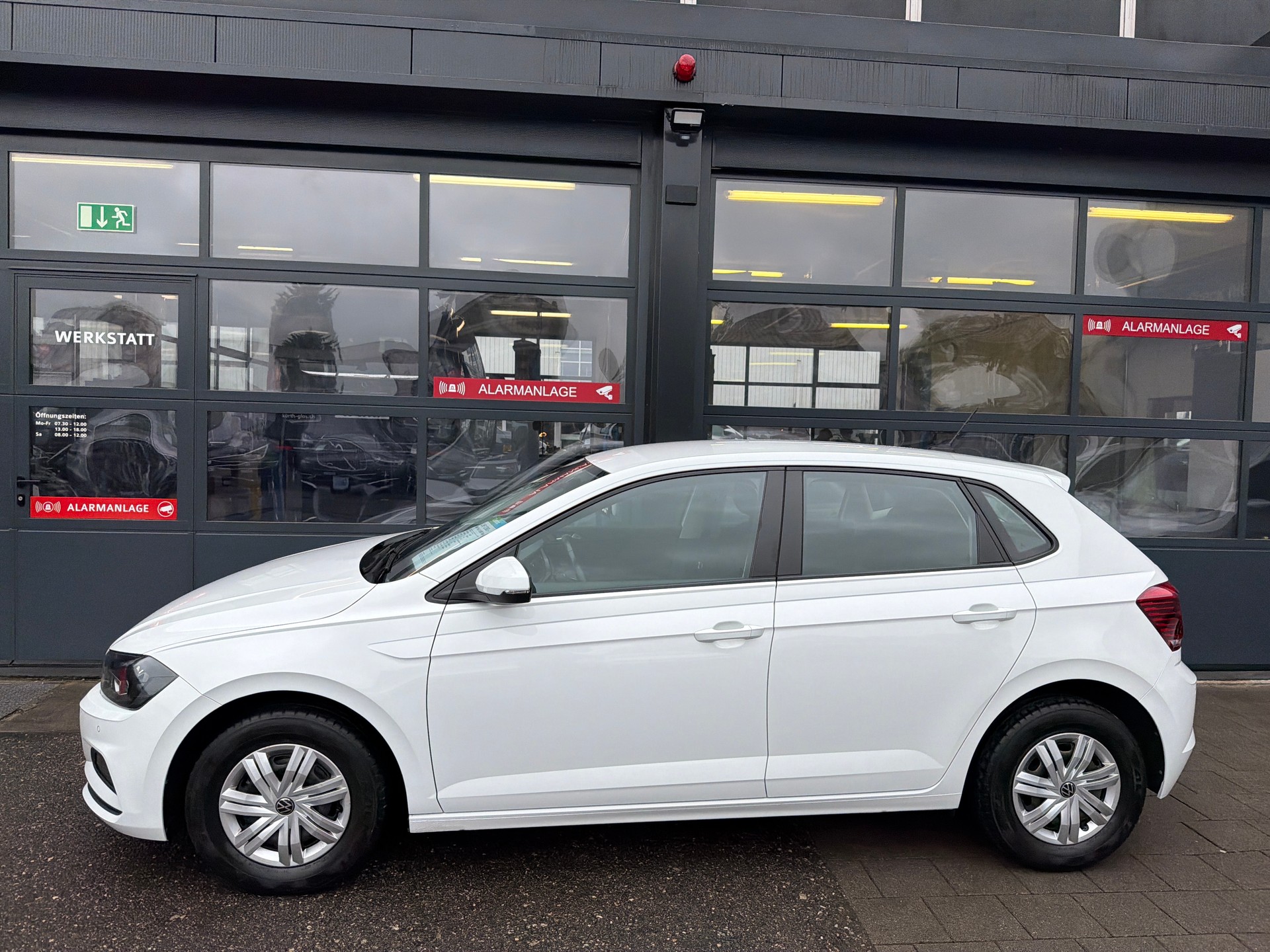 VW Polo 1.0 BMT Value-showroom-element-2