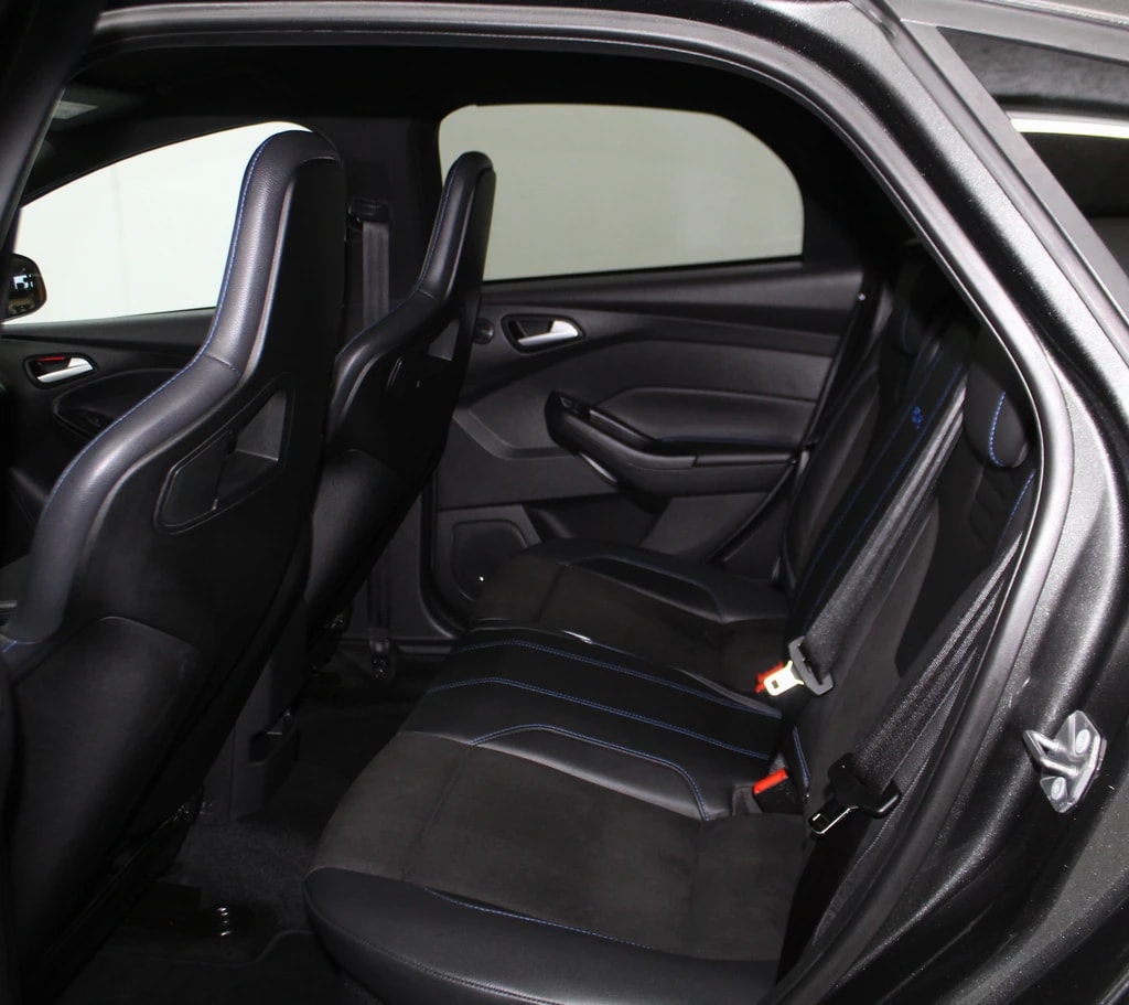 FORD Focus 2.3 EcoBoost RS AWD / Schalensitze/ Milltek-Auspuffanlage/ CH-Fahrzeug-image-9