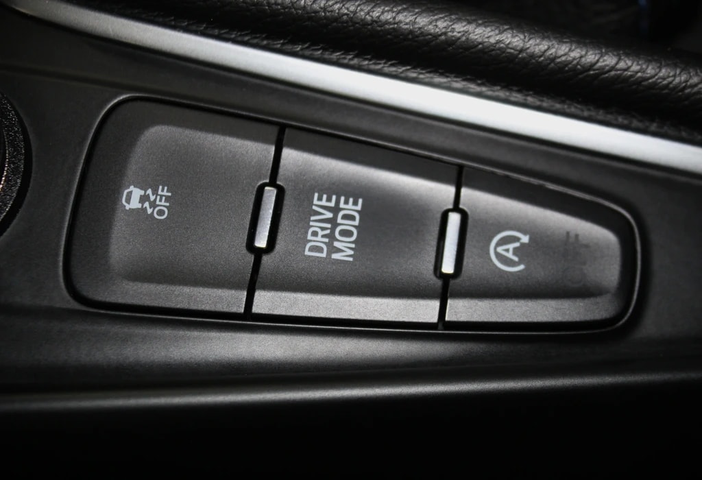 FORD Focus 2.3 EcoBoost RS AWD / Schalensitze/ Milltek-Auspuffanlage/ CH-Fahrzeug-image-16