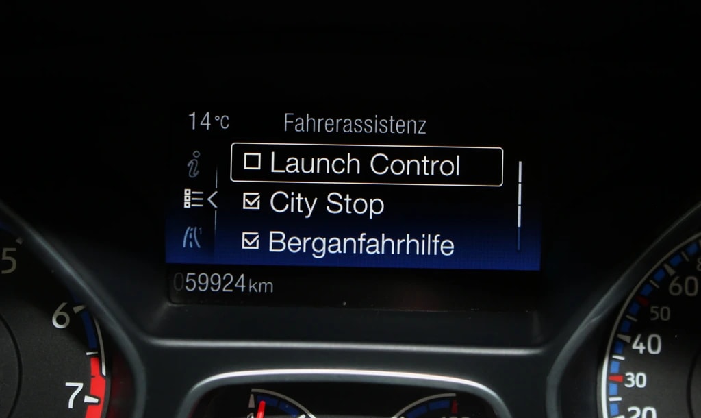 FORD Focus 2.3 EcoBoost RS AWD / Schalensitze/ Milltek-Auspuffanlage/ CH-Fahrzeug-image-22