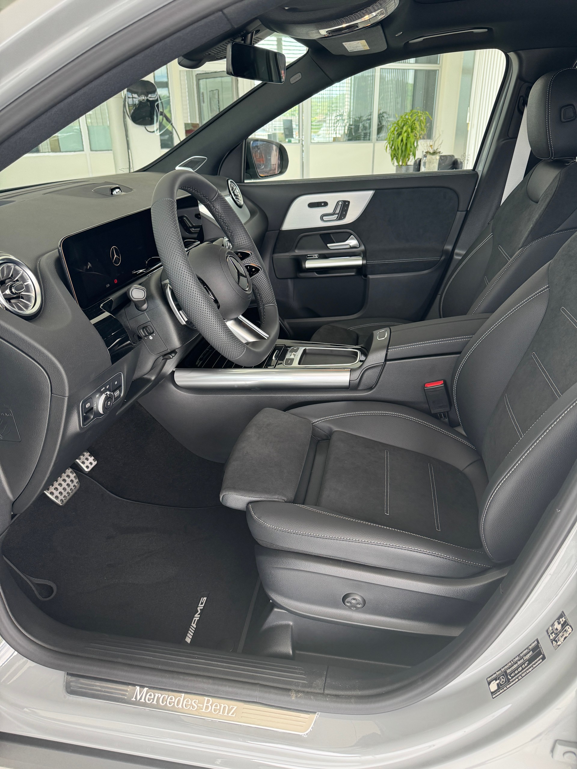 MERCEDES-BENZ GLA 250 4Matic Swiss Star-image-5