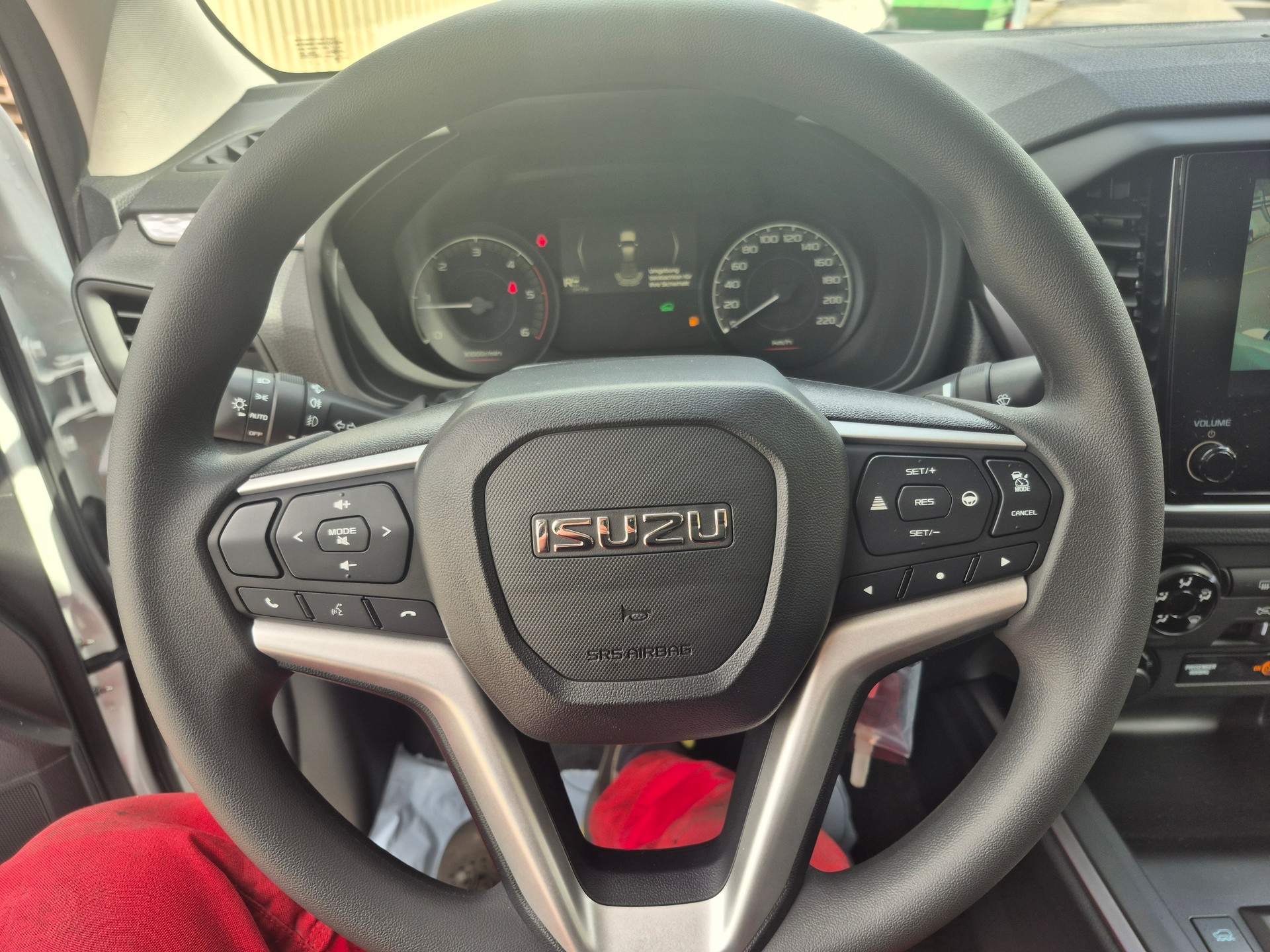 ISUZU D-MAX 1.9 CrewCab N60BB+ 4x4-image-23